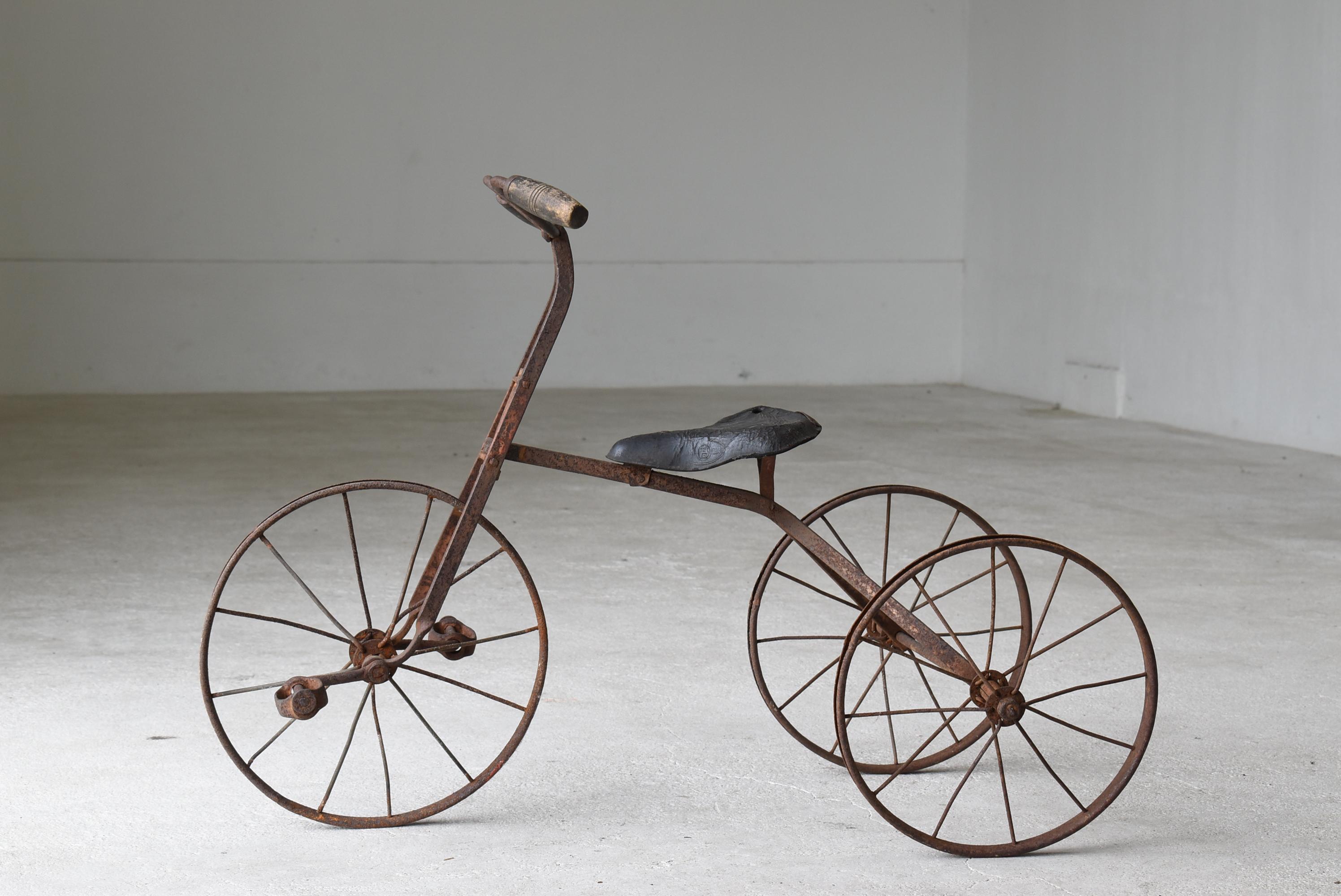 1800s tricycle