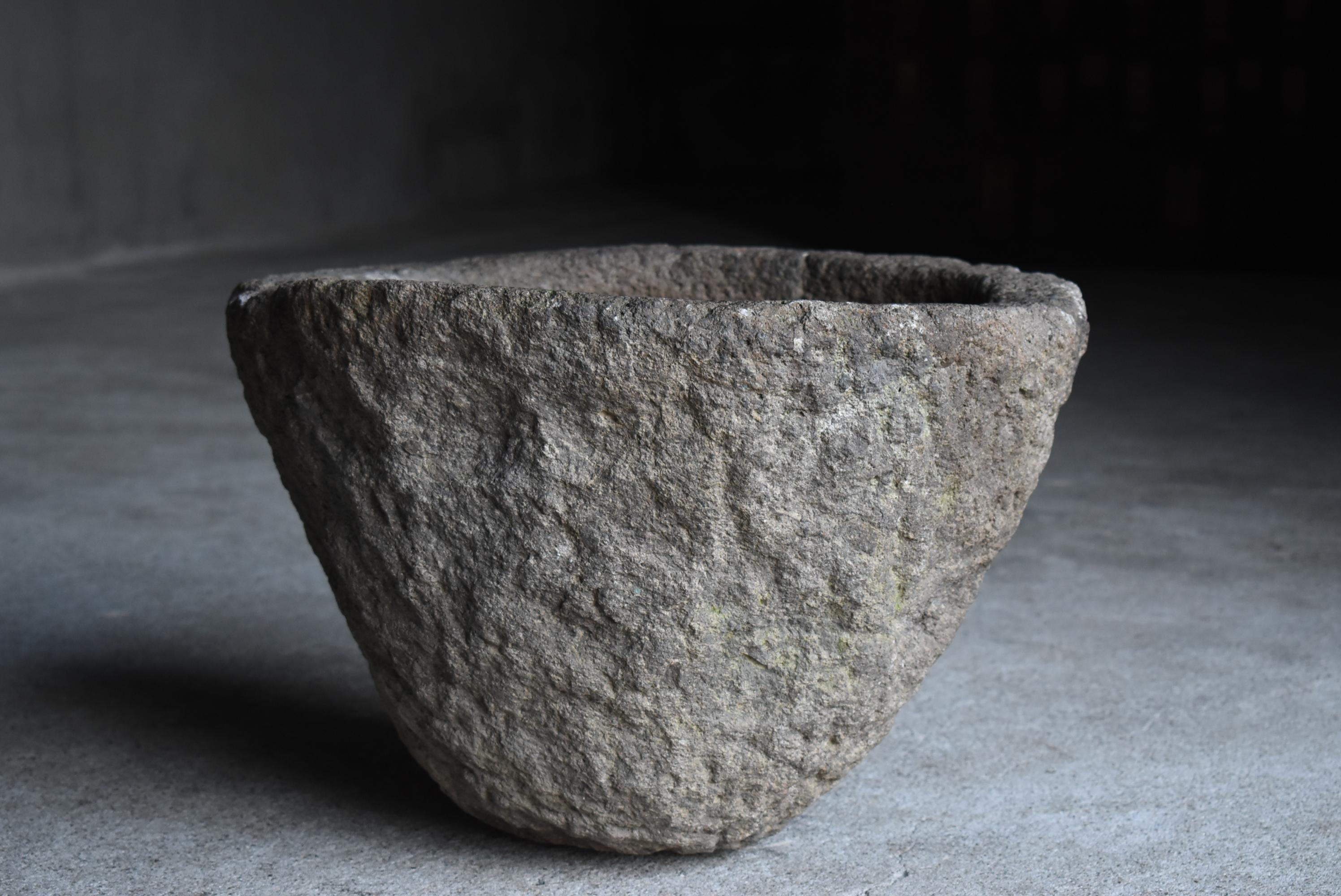 Antico Tsukubai giapponese del 1860-1900 / Vaso di pietra Wabi Sabi in vendita 2