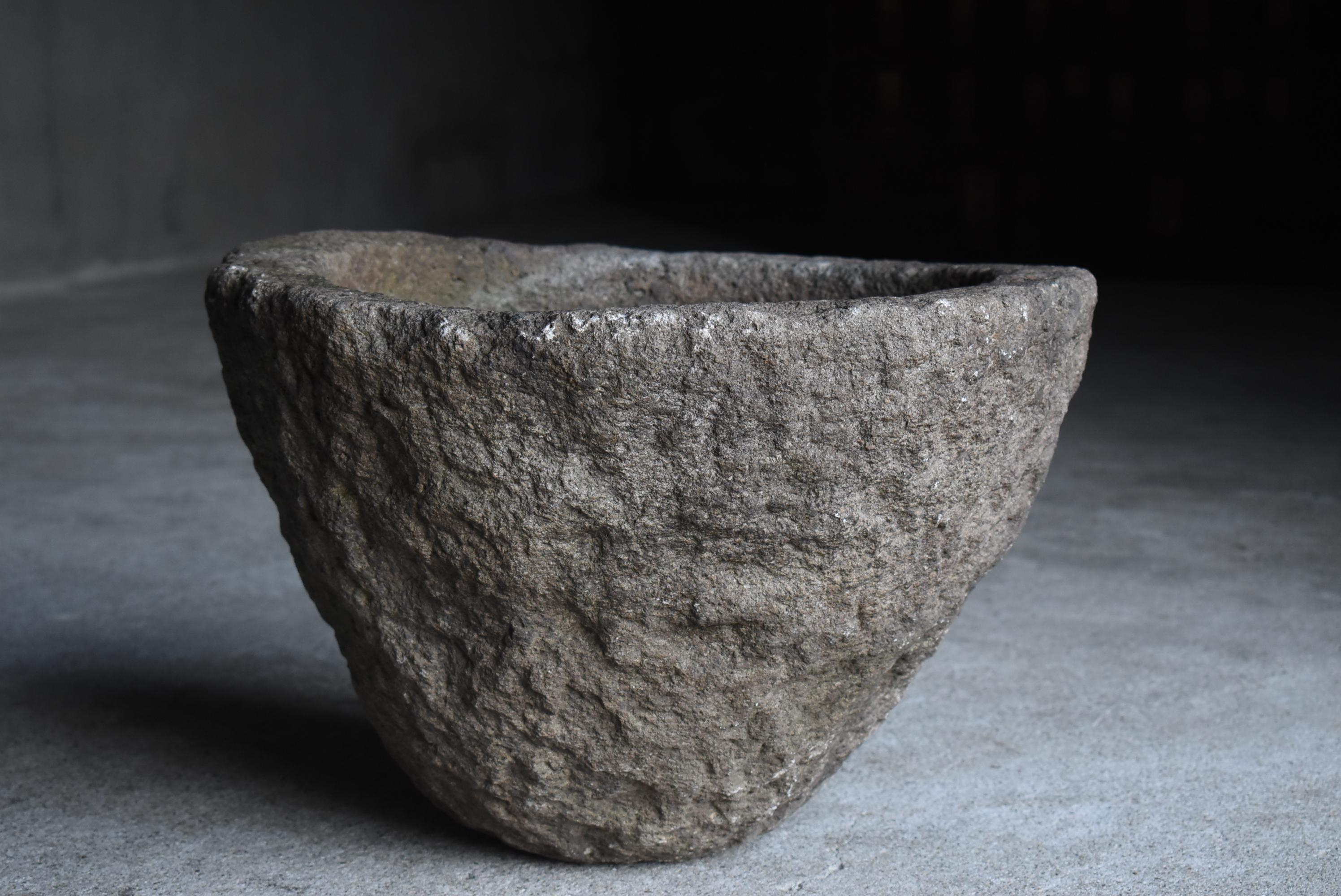 Antico Tsukubai giapponese del 1860-1900 / Vaso di pietra Wabi Sabi in vendita 4