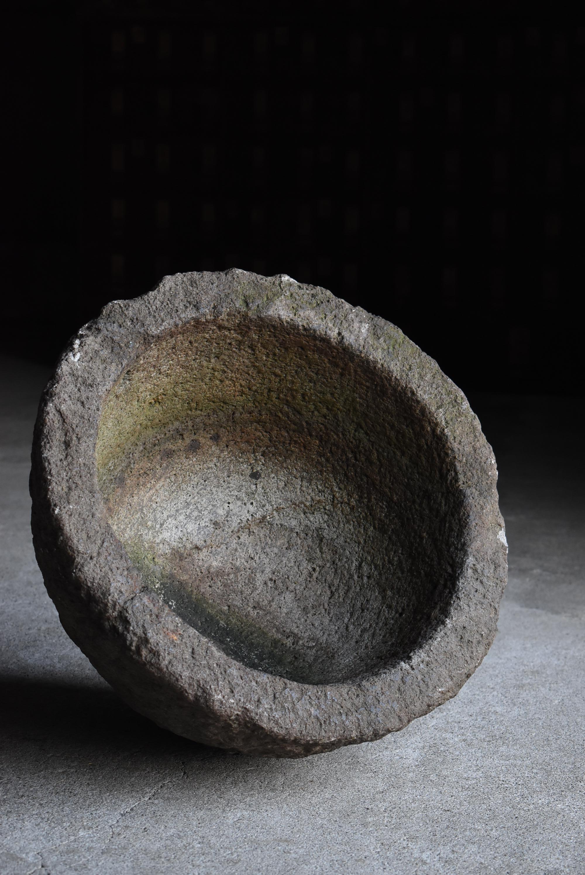 Antico Tsukubai giapponese del 1860-1900 / Vaso di pietra Wabi Sabi in vendita 6