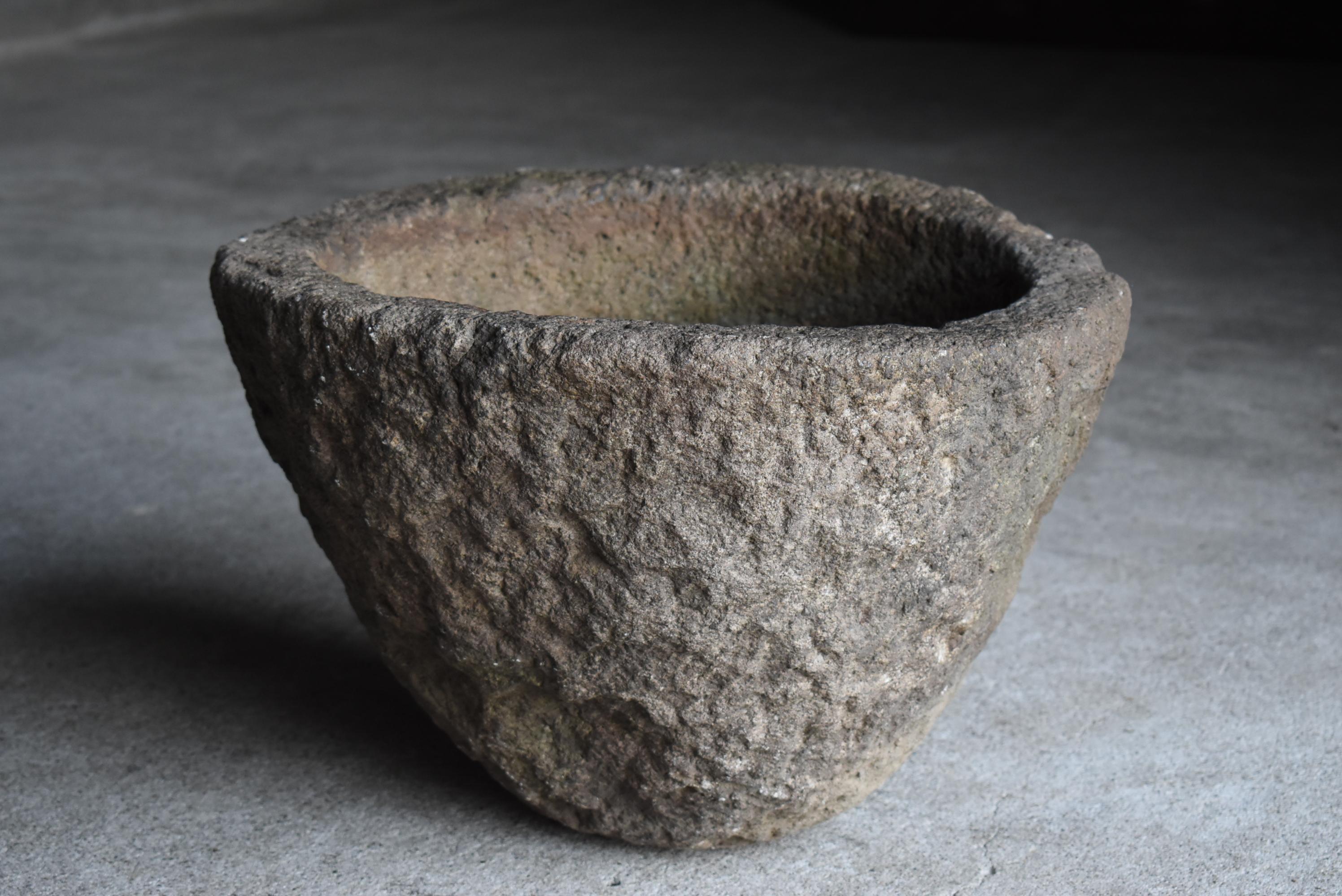 Meiji Antico Tsukubai giapponese del 1860-1900 / Vaso di pietra Wabi Sabi in vendita