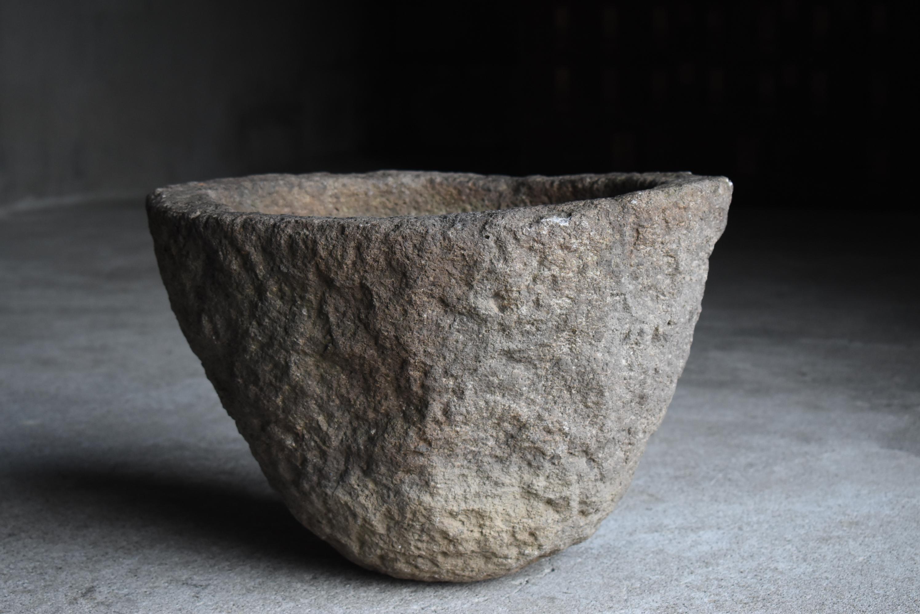 Pietra Antico Tsukubai giapponese del 1860-1900 / Vaso di pietra Wabi Sabi in vendita