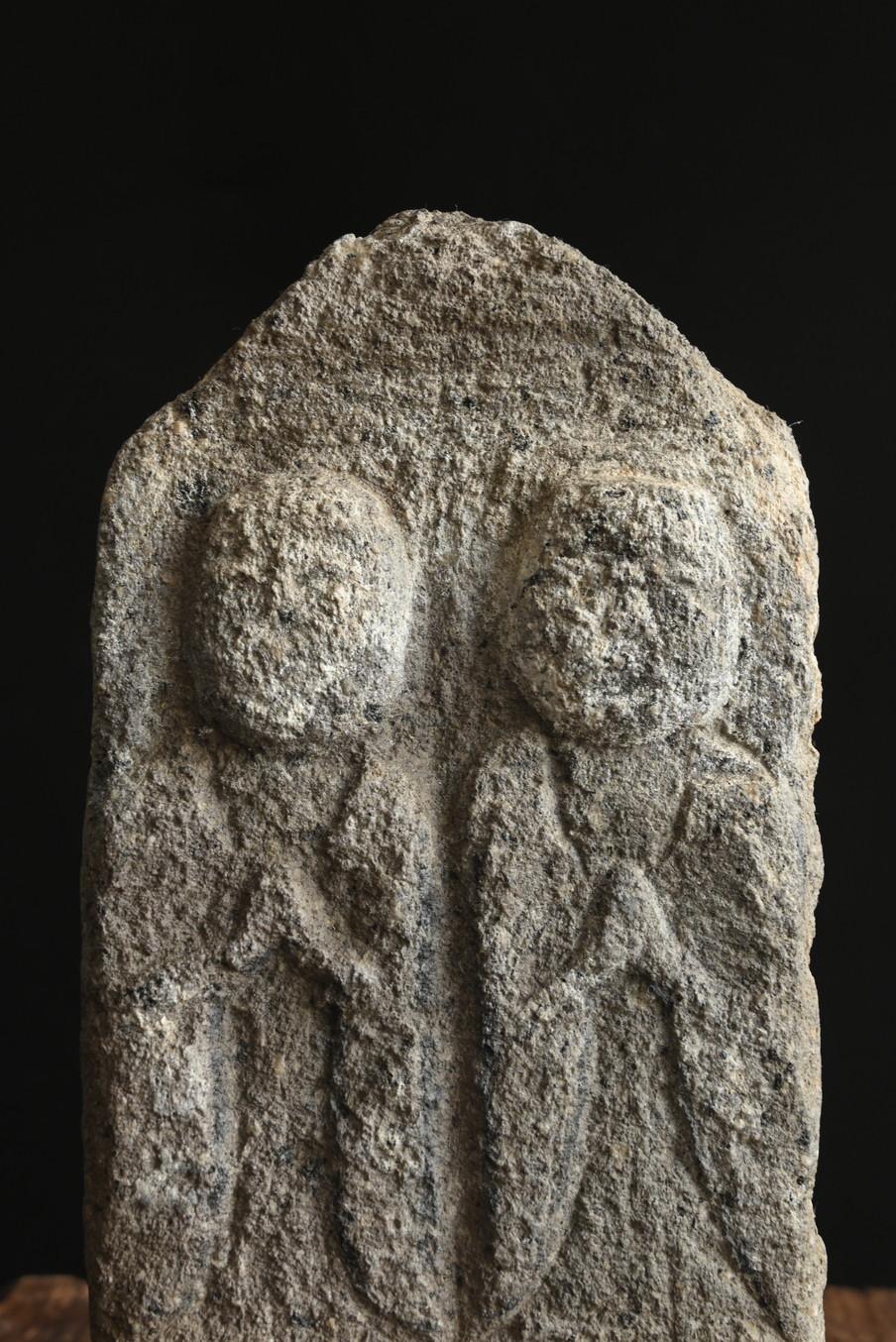 Japanese antique two-piece stone statue of a monk / Do-so-jin / Edo period In Good Condition In Sammu-shi, Chiba