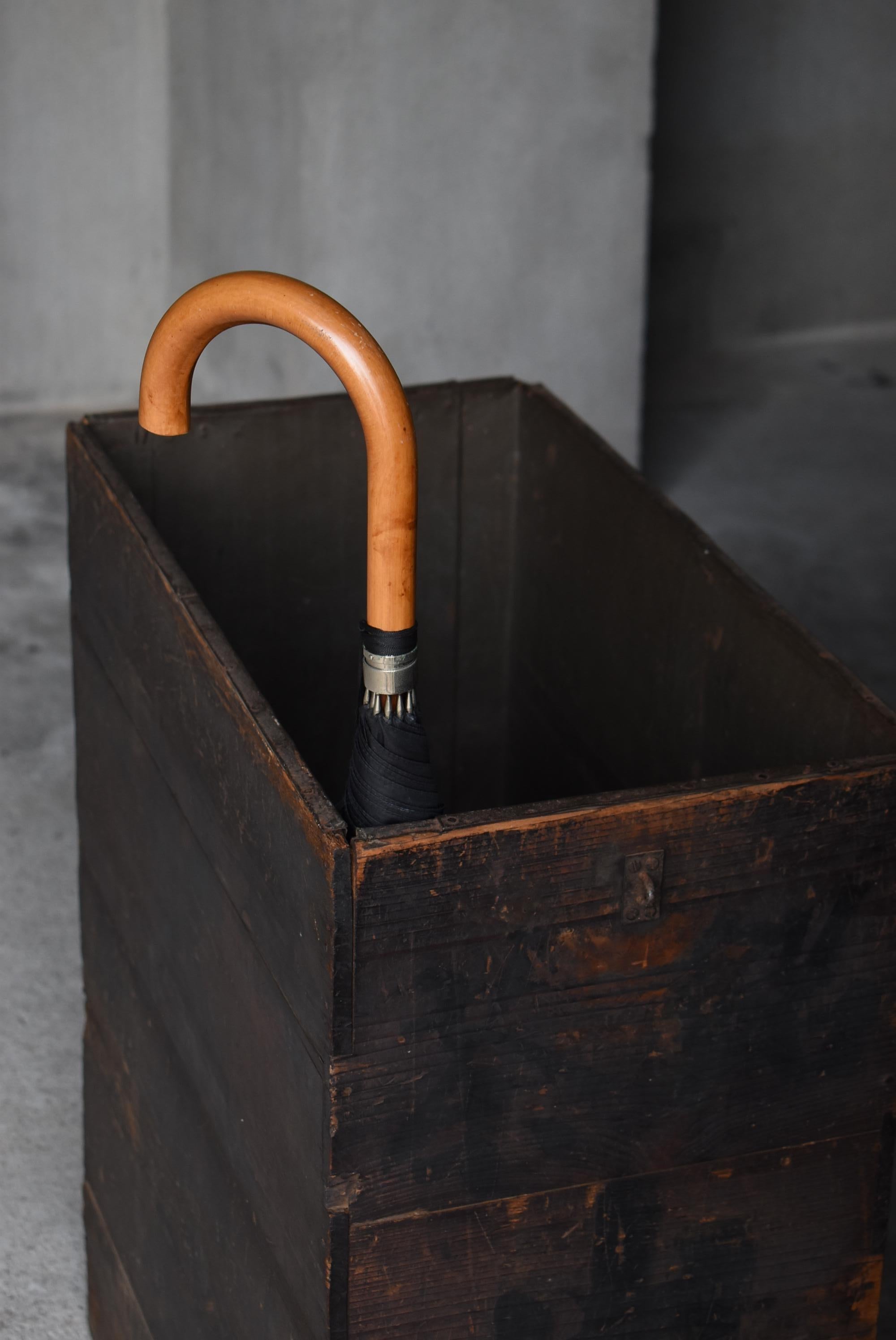 Showa Japanese Antique Umbrella Stand 1900s-1940s / Wabi Sabi en vente