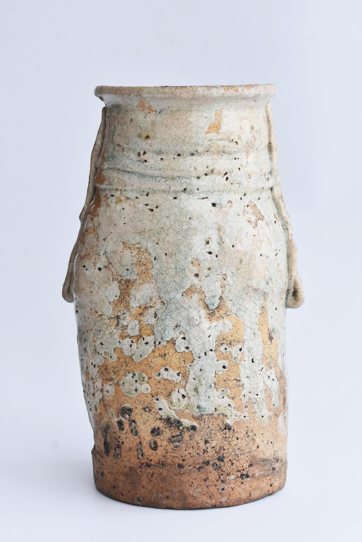 Japanese Antique Vase 1650-1850 "Iga Ware" / Flower Vase / Edo Period at  1stDibs