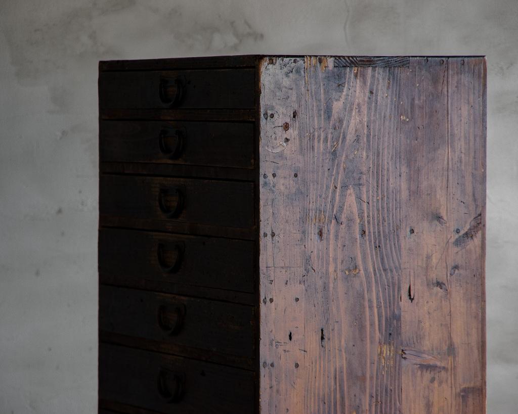 Ancienne commode verticale japonaise de l'ère Meiji (1868-1912), Wabi Sabi en vente 10
