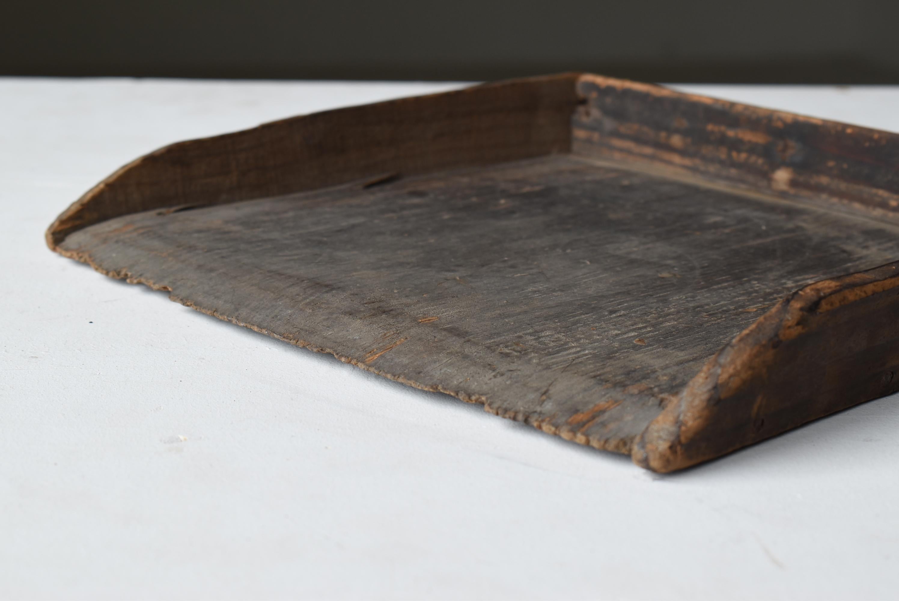 Japanese Antique Wabi Sabi Art Dustpan 1910s-1920s / Object Contemporary Art In Good Condition For Sale In Sammu-shi, Chiba
