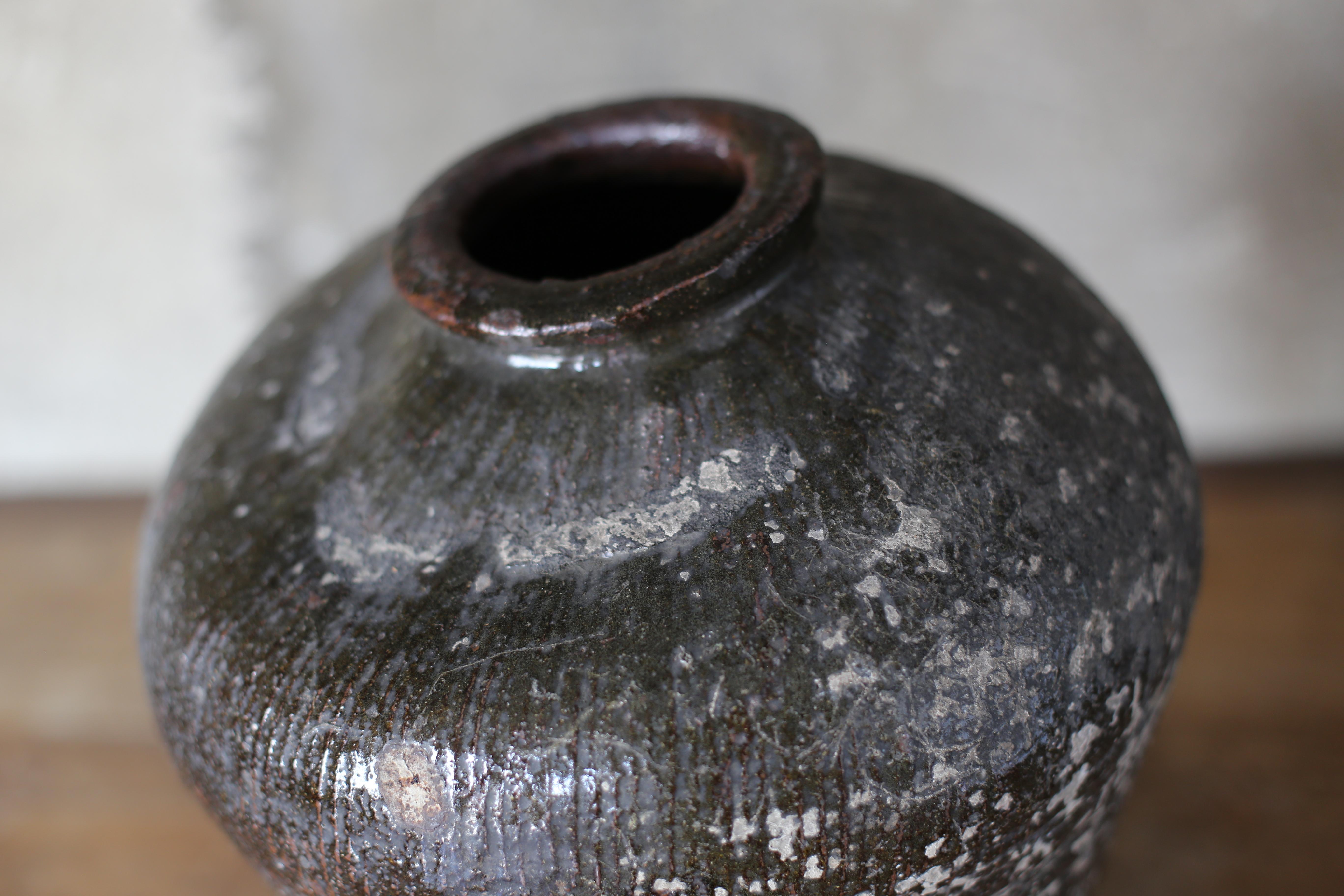 Japanese Antique Wabi-Sabi Distorted Shape Pottery Vase 1860s-1920s ...