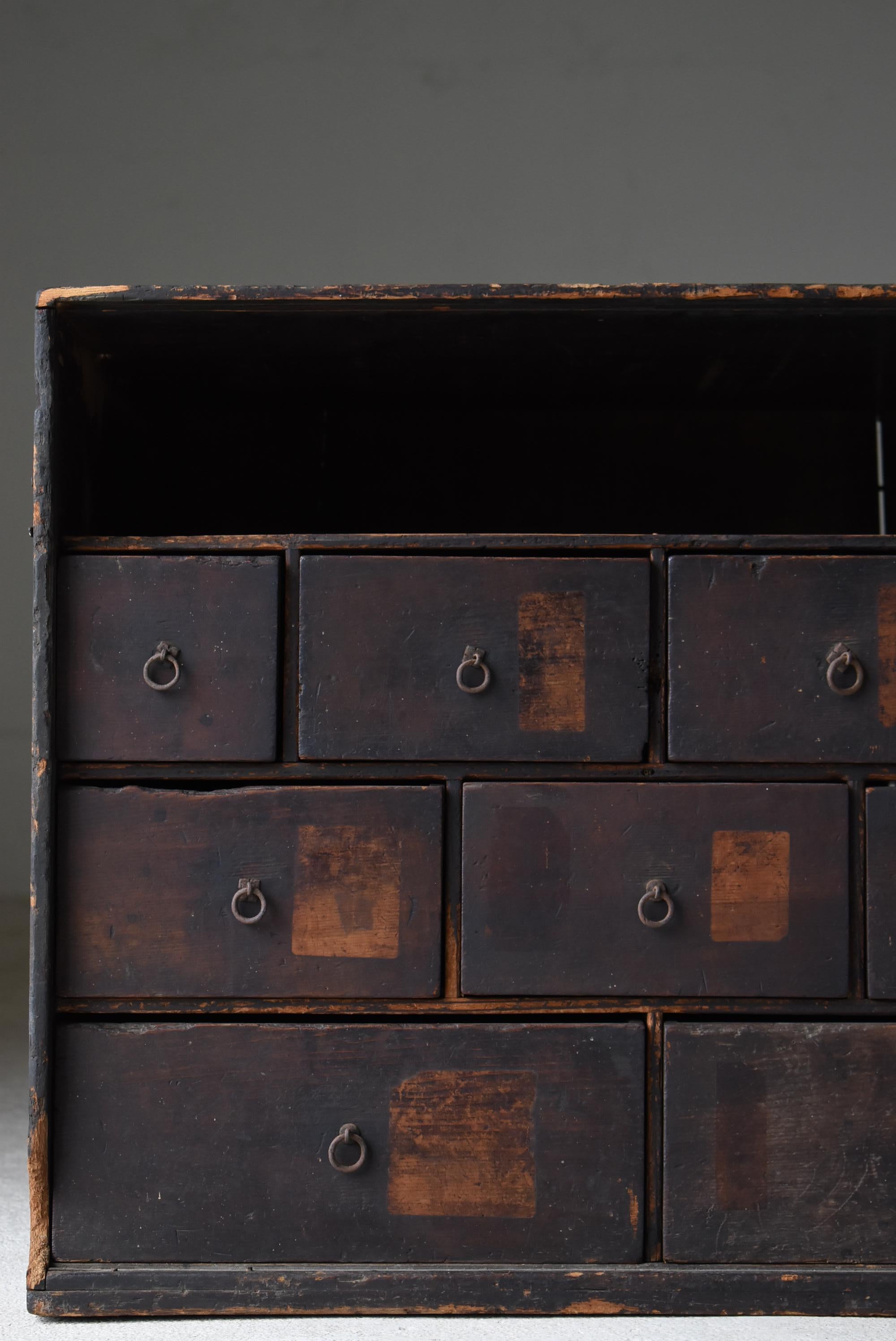 Cedar Japanese Antique Wabi Sabi Drawer 1860s-1900s / Tansu Storage Cabinet Mingei For Sale