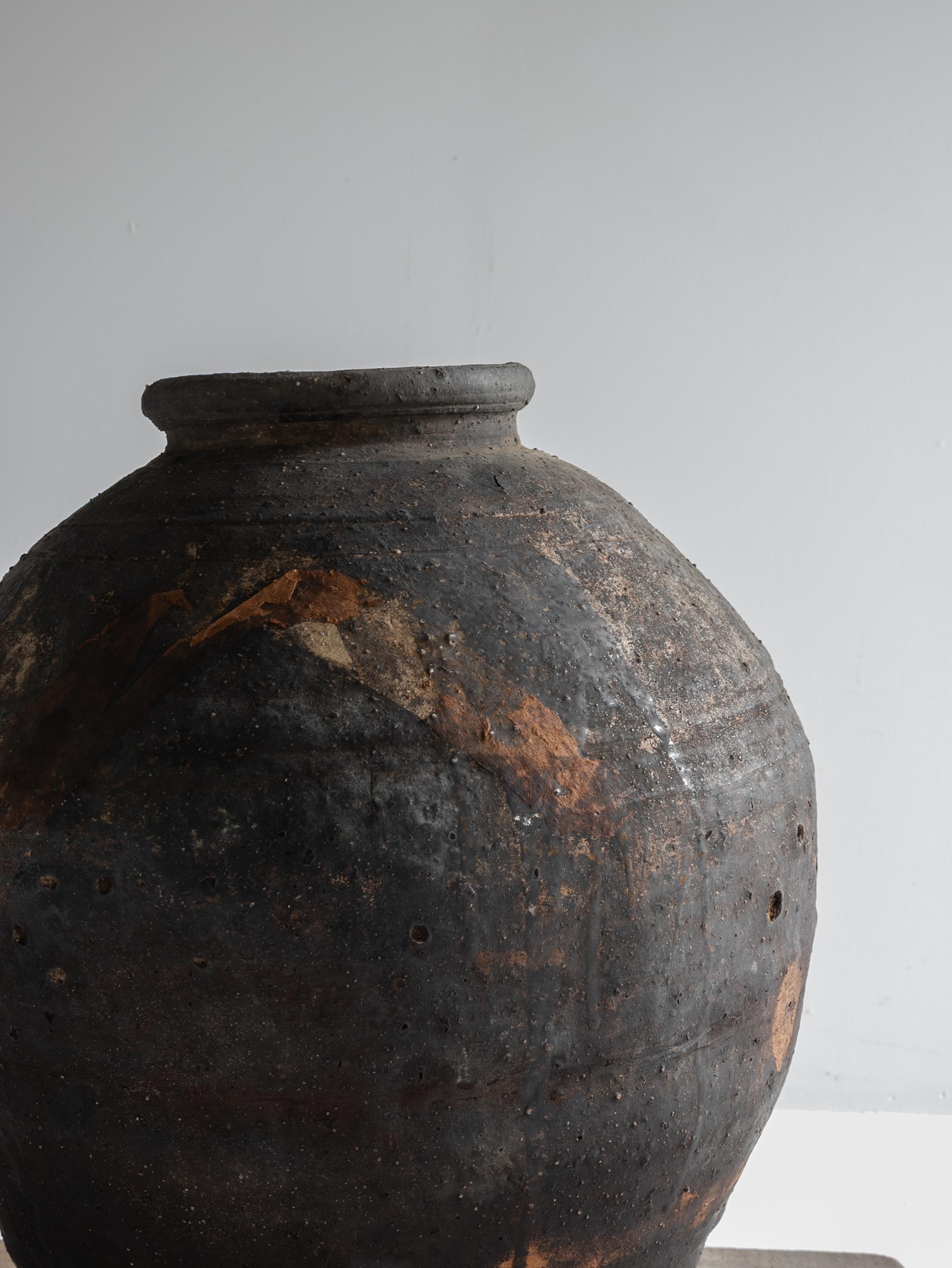 Japanese Antique Wabi-Sabi Edo Pottery Vase 1800s-1860s / Tsubo in vendita 7