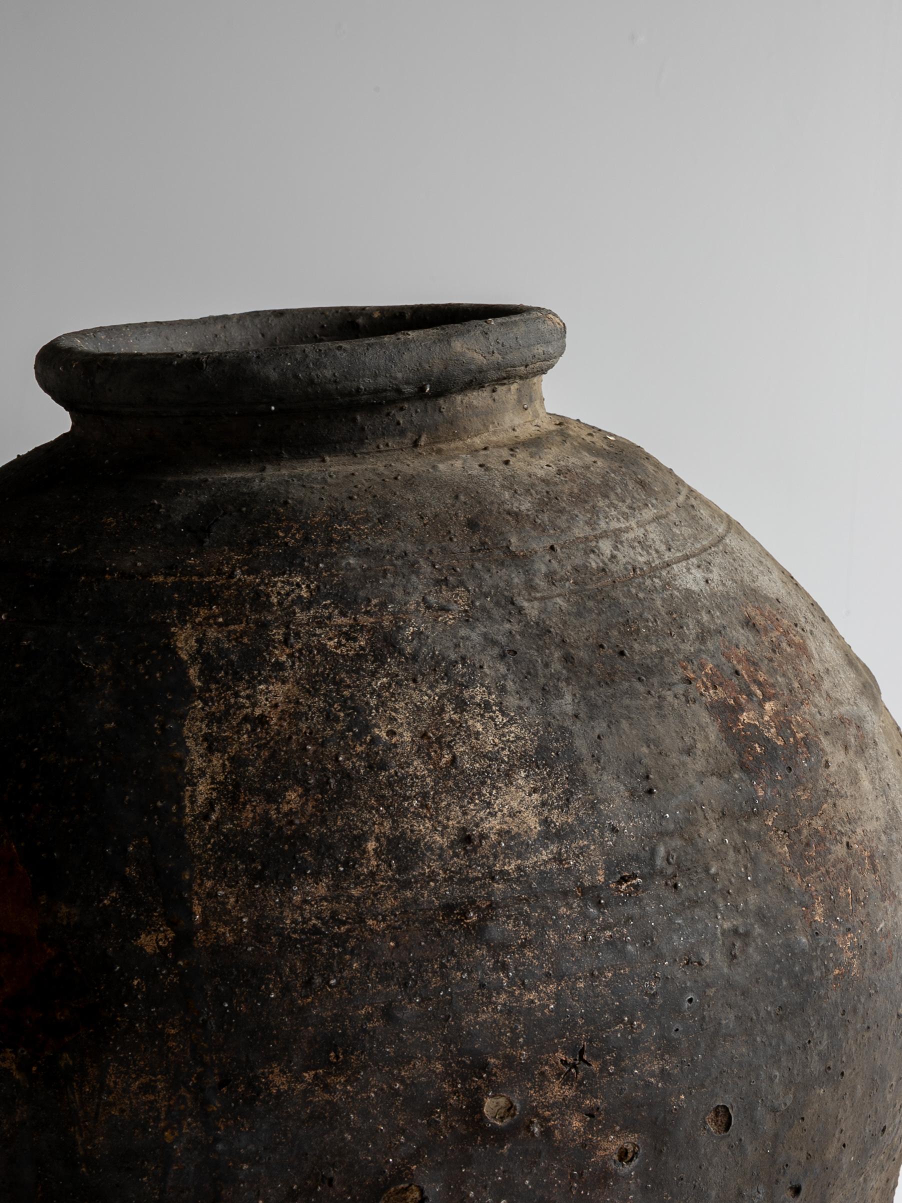 Japanese Antique Wabi-Sabi Edo Pottery Vase 1800s-1860s / Tsubo in vendita 9