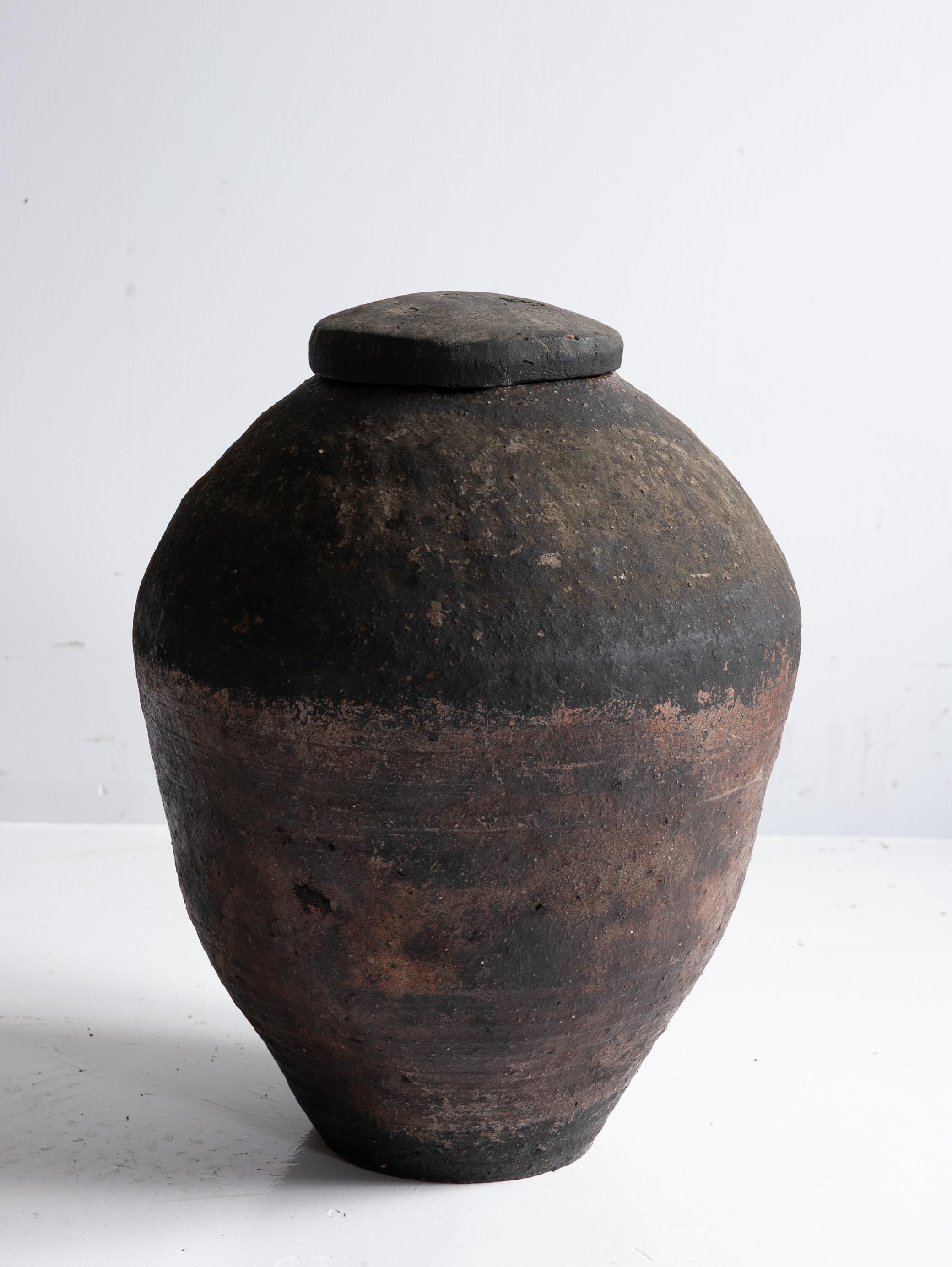 Japanische antike Wabi-Sabi Edo-Keramik-Vase 19. Jahrhundert / Tsubo / Shigaraki im Angebot 2