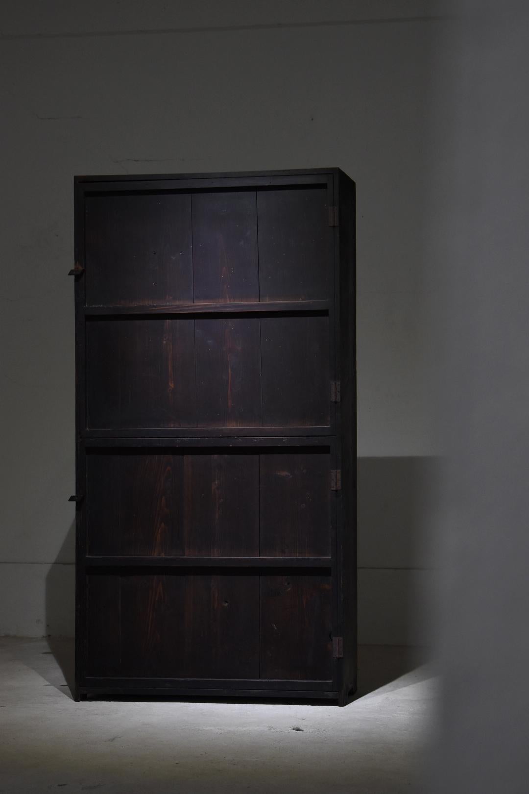 Meiji Japanese Antique Wabi-Sabi Large Cabinet 1860s-1900s / Black Tansu