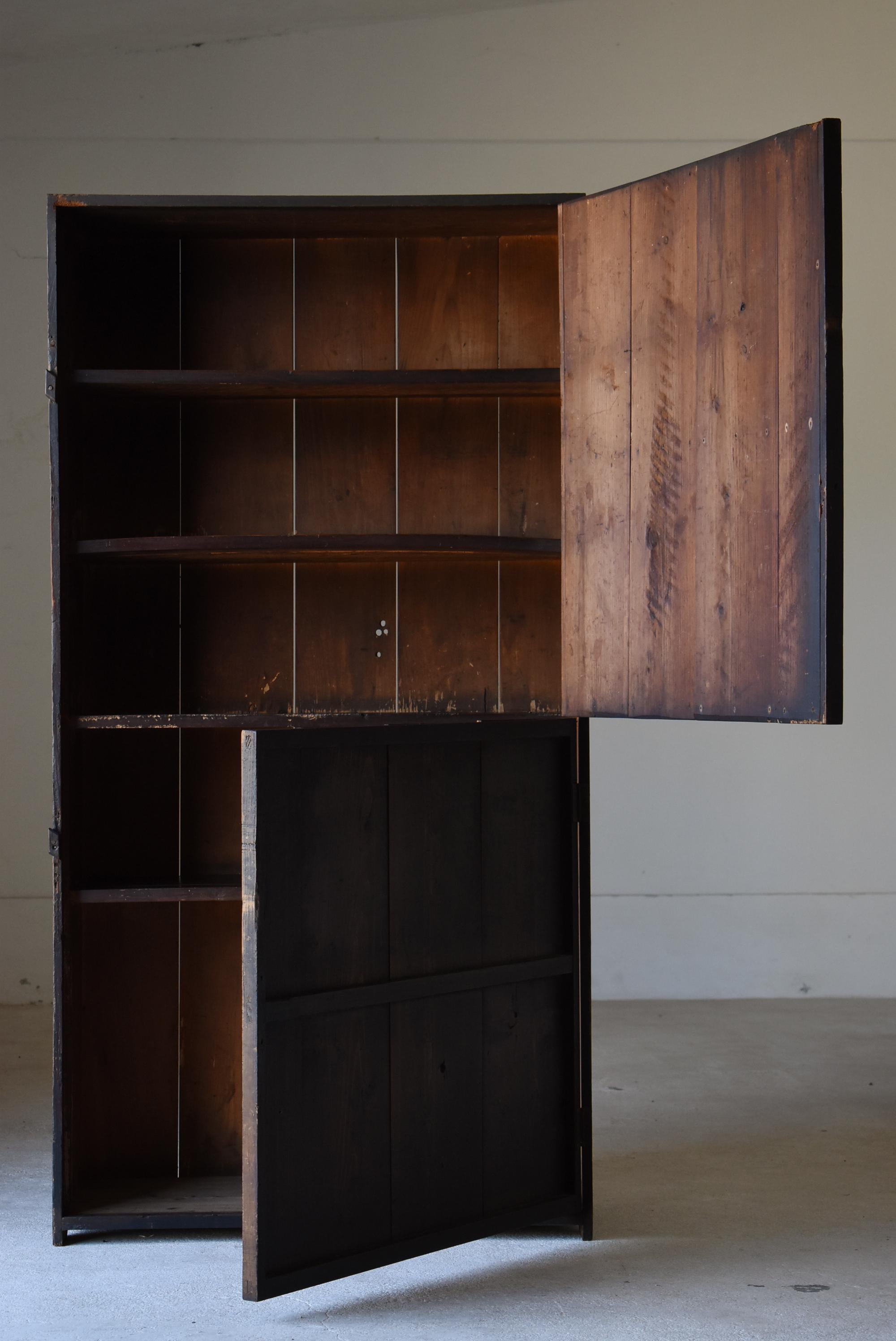 Japanese Antique Wabi-Sabi Large Cabinet 1860s-1900s / Black Tansu 5