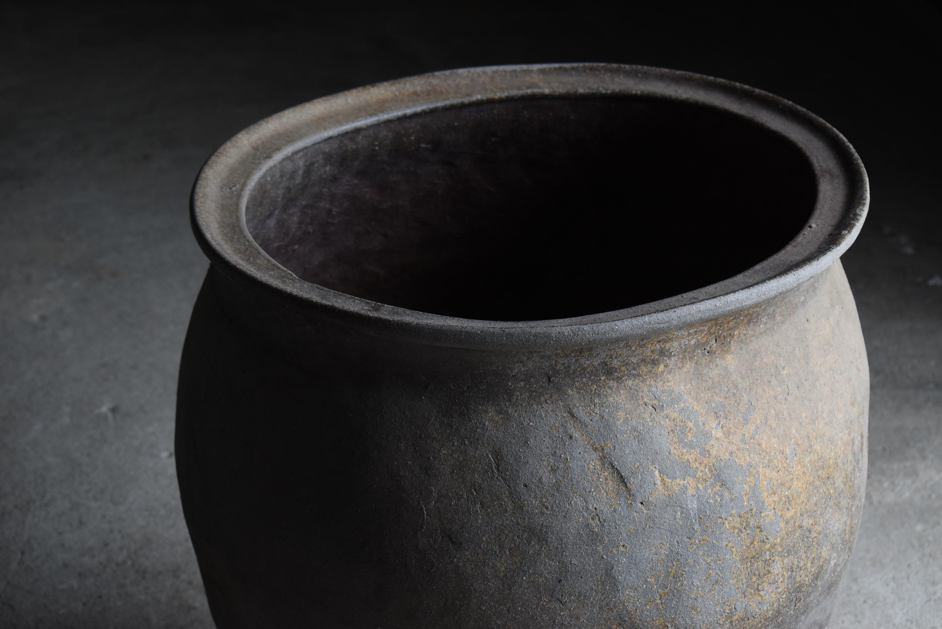 Japanese Antique Wabi-Sabi Large Pottery Vase 1700s-1800s / Flower Vase In Good Condition In Sammu-shi, Chiba