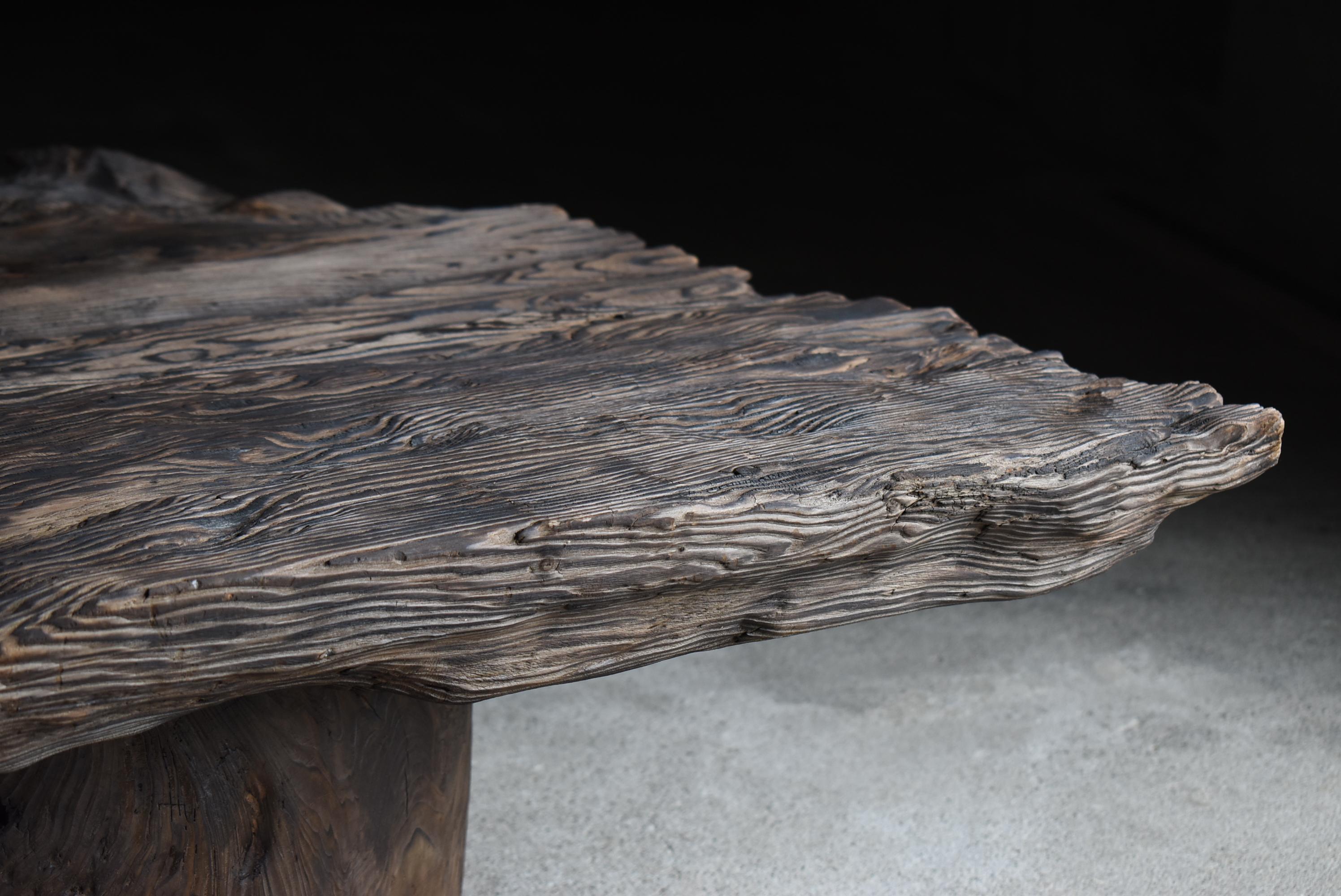 Japanischer antiker Wabi Sabi Tisch 1860er-1900er Jahre / Primitiver Sofatisch Mingei (Zedernholz) im Angebot