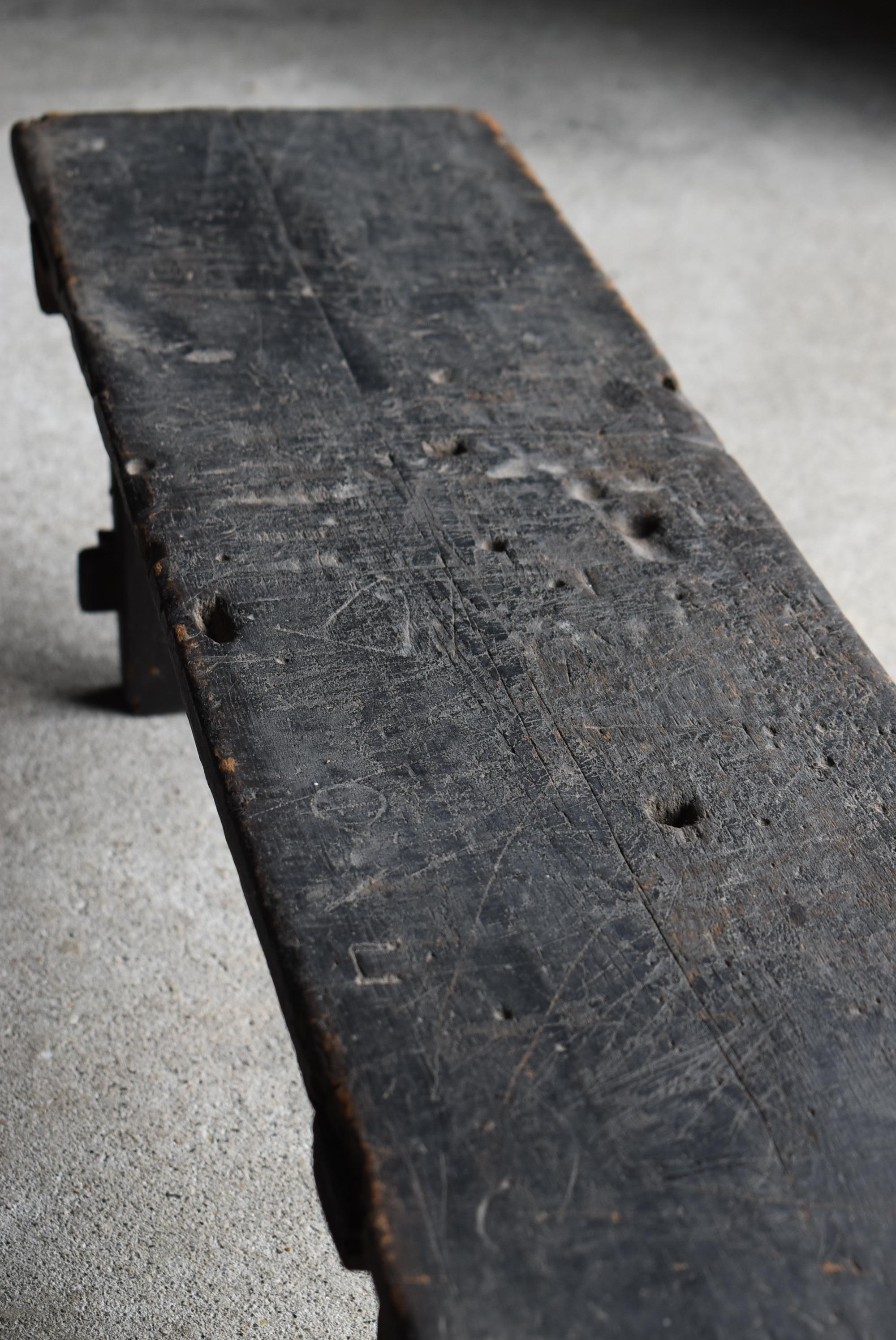 Japanese Antique Wabi-Sabi Low Table Edo period 1800s-1860s / Side Table For Sale 8