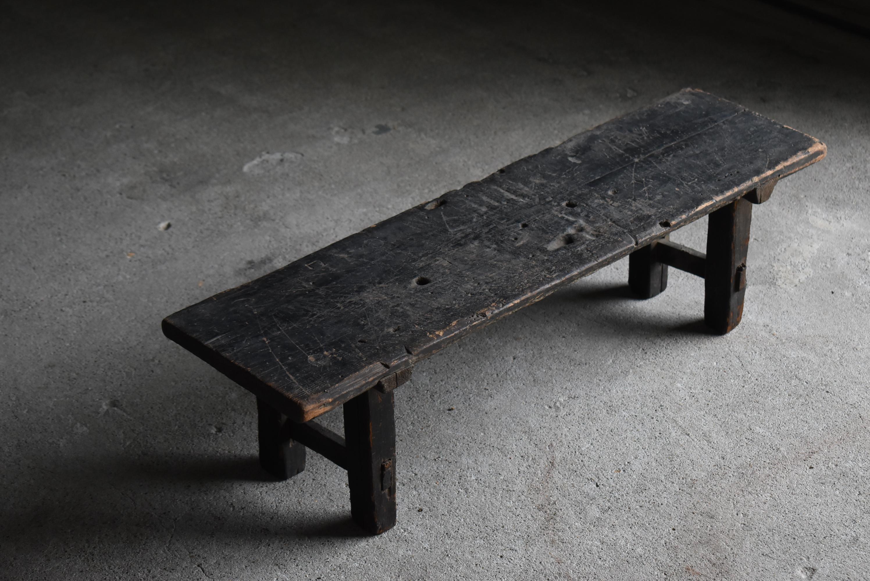 Woodwork Japanese Antique Wabi-Sabi Low Table Edo period 1800s-1860s / Side Table For Sale