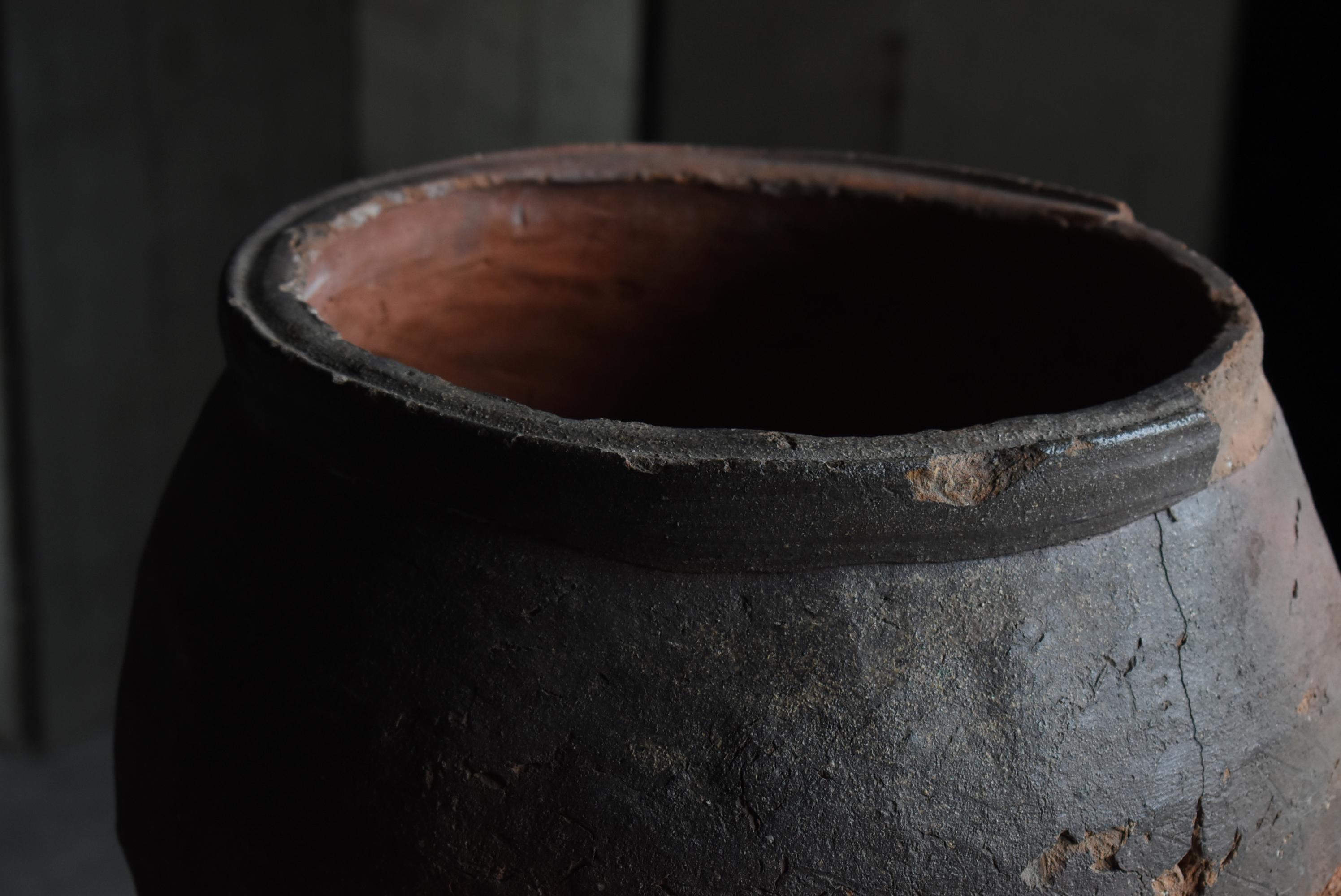 Japanese Antique Wabi Sabi Pottery Vase 14th Century / Tsubo In Good Condition In Sammu-shi, Chiba