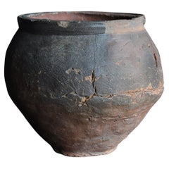 Vase japonais ancien en poterie Wabi Sabi 14ème siècle / Tsubo