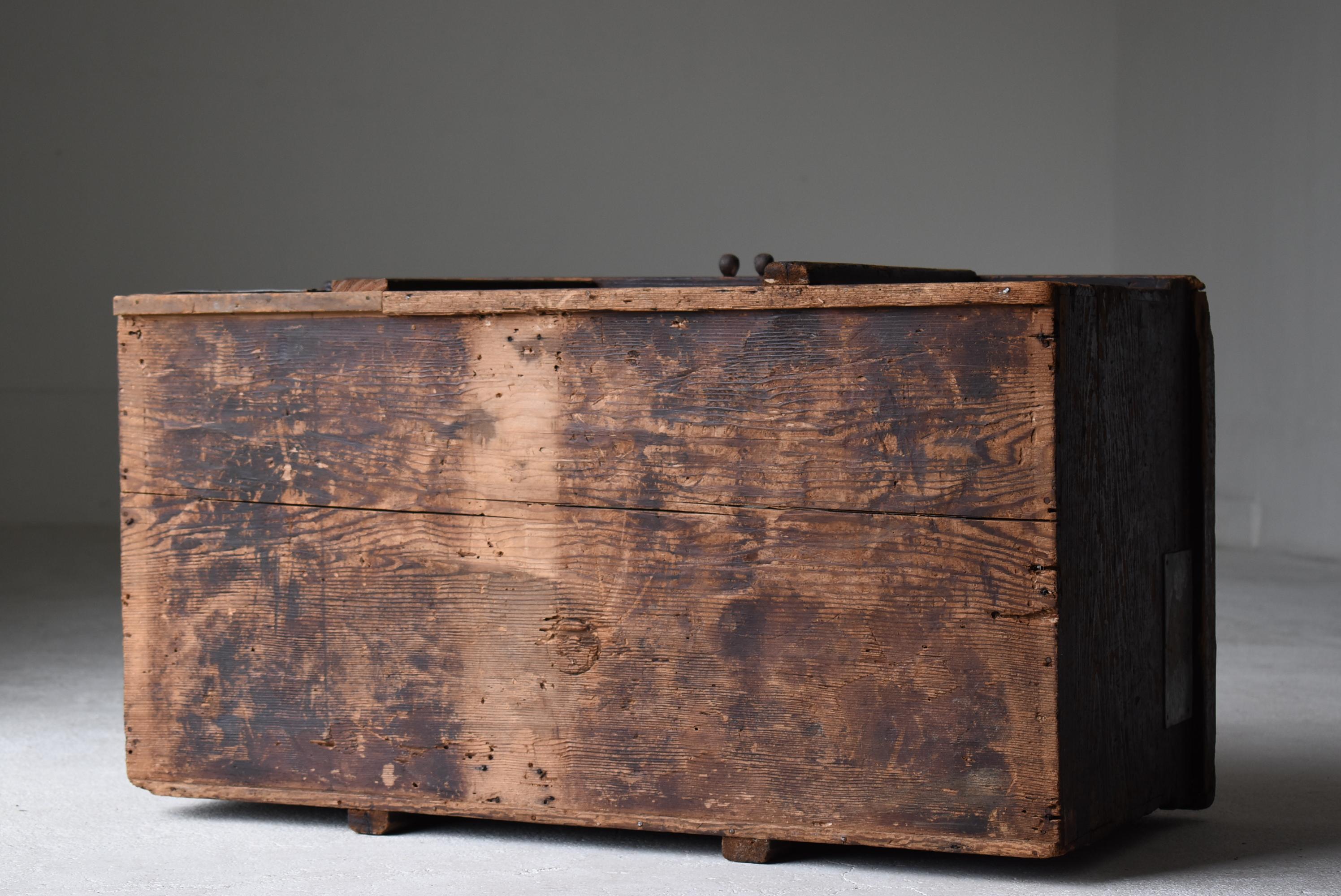 Japanese Antique Wabi-Sabi Storage Box 1860s-1900s / Tansu Sideboard Side Table 12