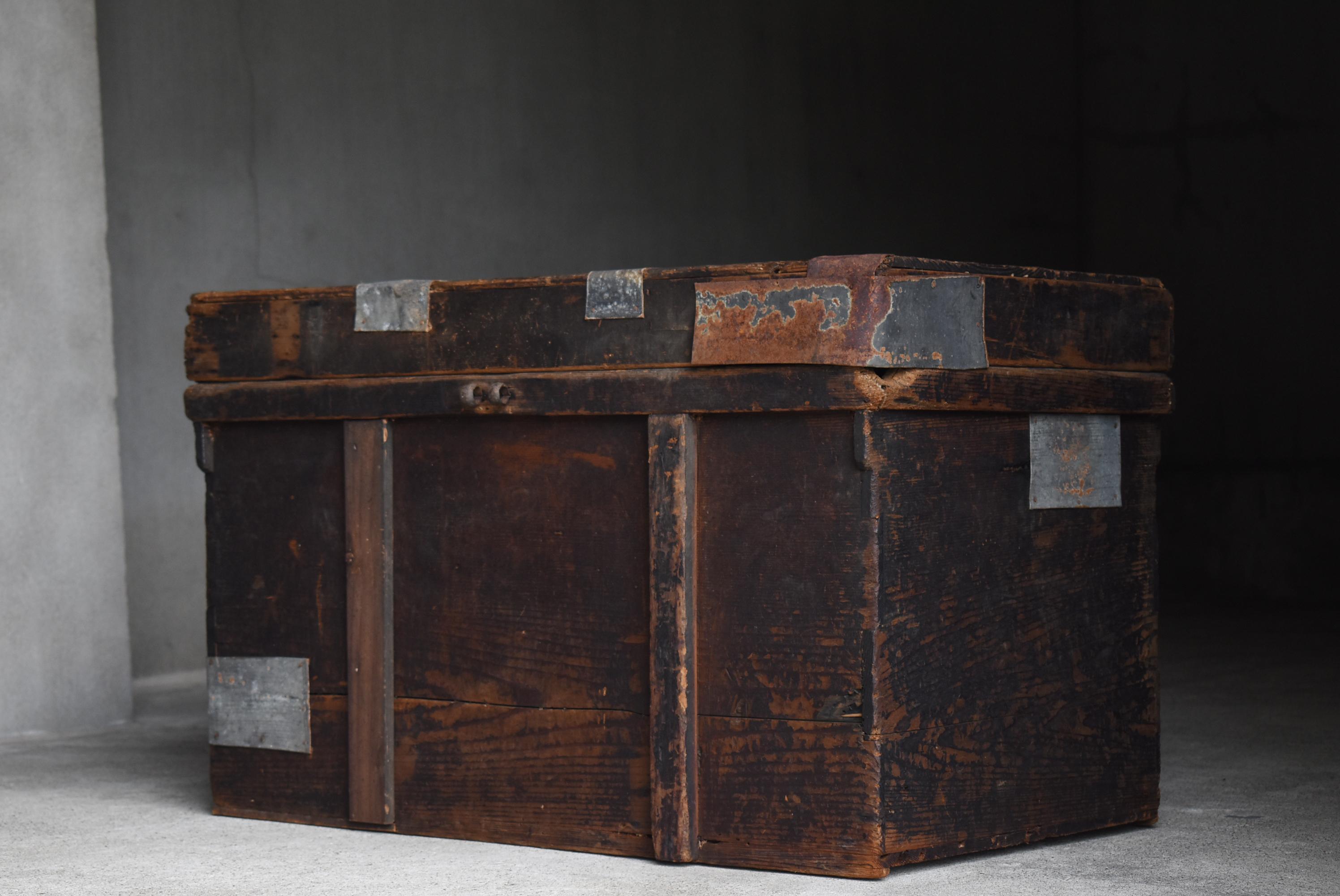 Japanese Antique Wabi-Sabi Storage Box 1860s-1900s / Tansu Sideboard Side Table 13