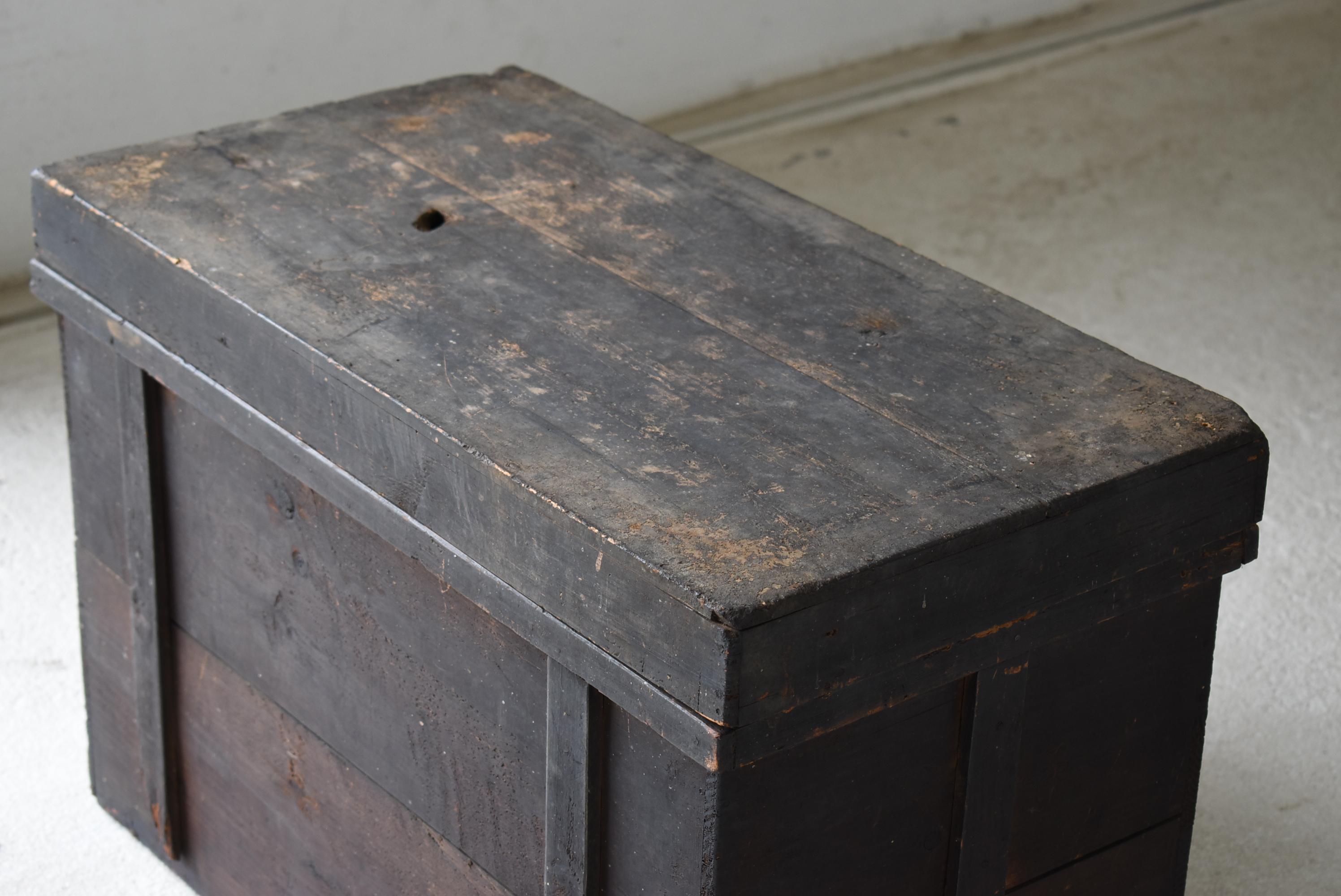 Meiji Japanese Antique Wabi Sabi Storage Box 1860s-1900s / Tansu Sofa Table Mingei