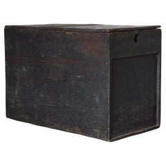 Japanese Antique Wabi-Sabi Wooden Box 1860s-1900s / Side Table