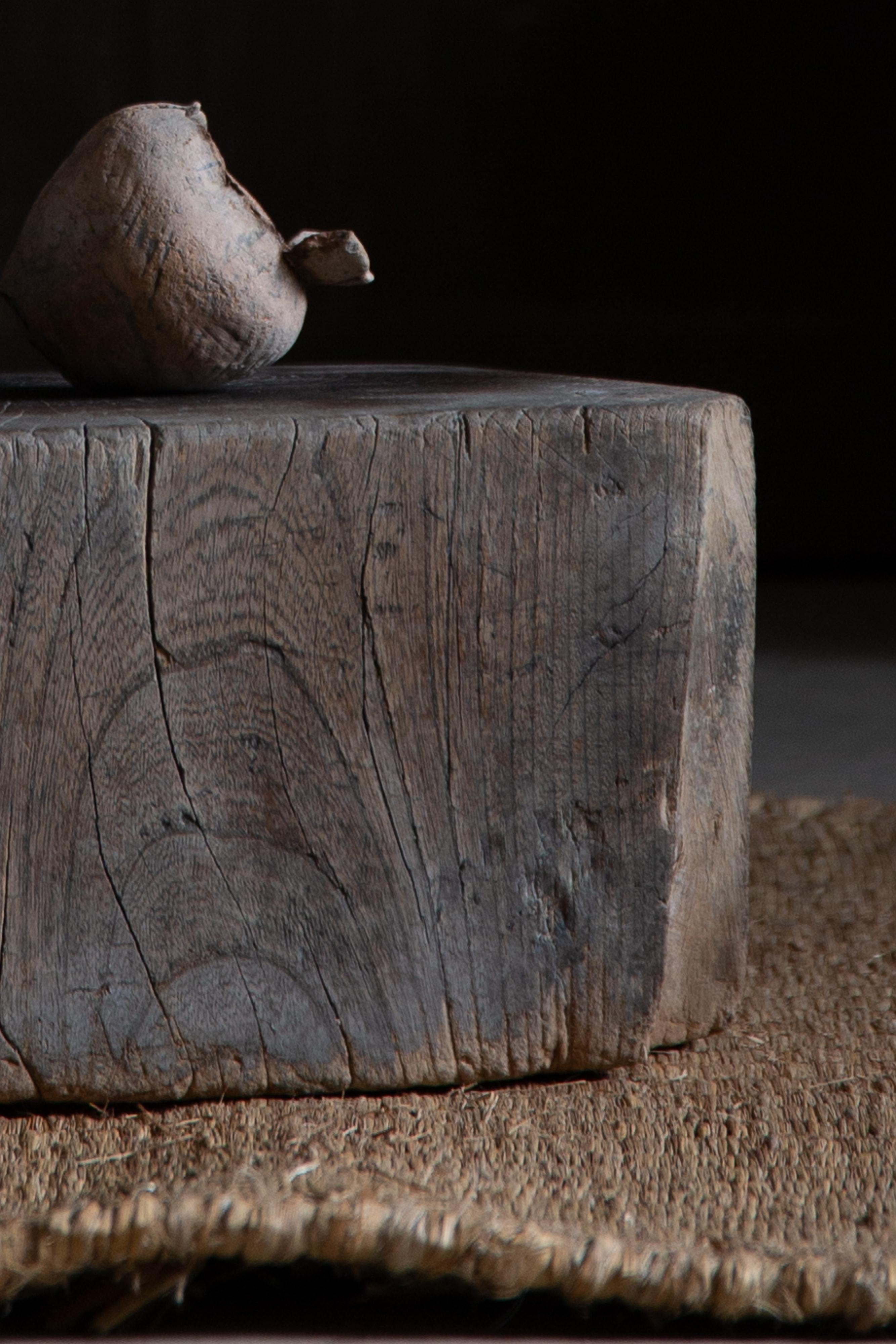 Espositore a cubo in legno giapponese Wabi sabi antico, supporto per vasi da fiori in legno duro in vendita 2