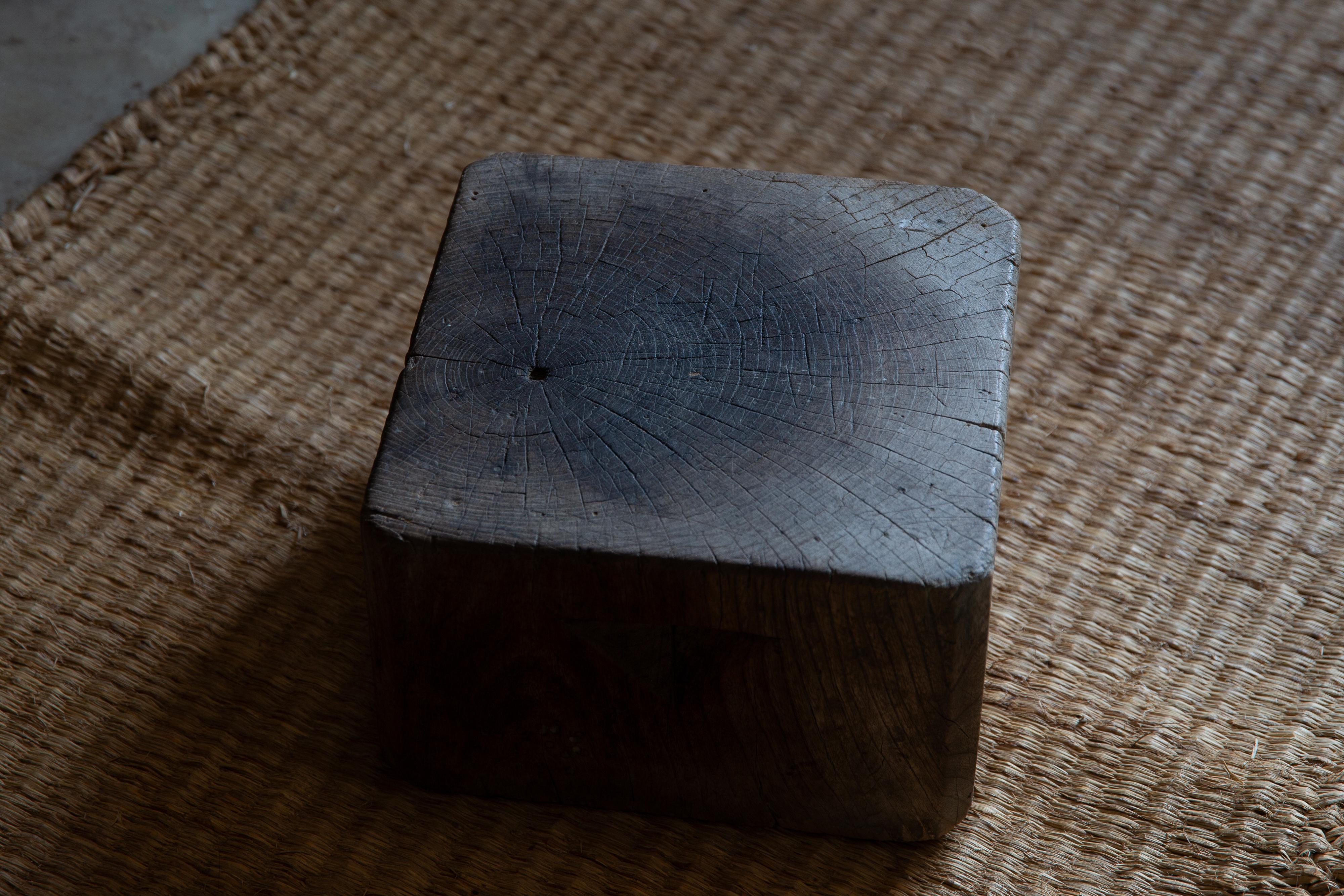 Espositore a cubo in legno giapponese Wabi sabi antico, supporto per vasi da fiori in legno duro in vendita 10
