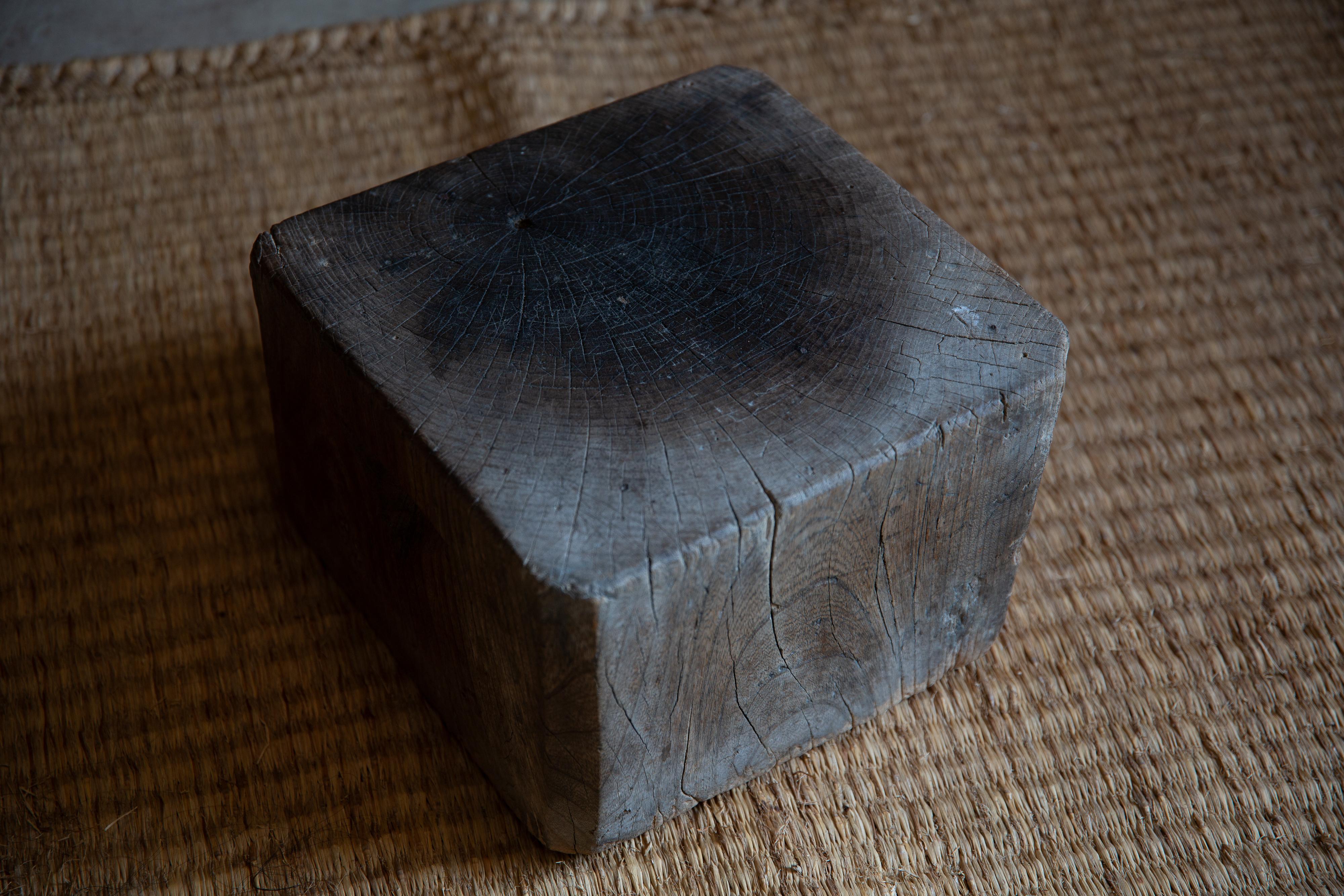 Espositore a cubo in legno giapponese Wabi sabi antico, supporto per vasi da fiori in legno duro in vendita 11