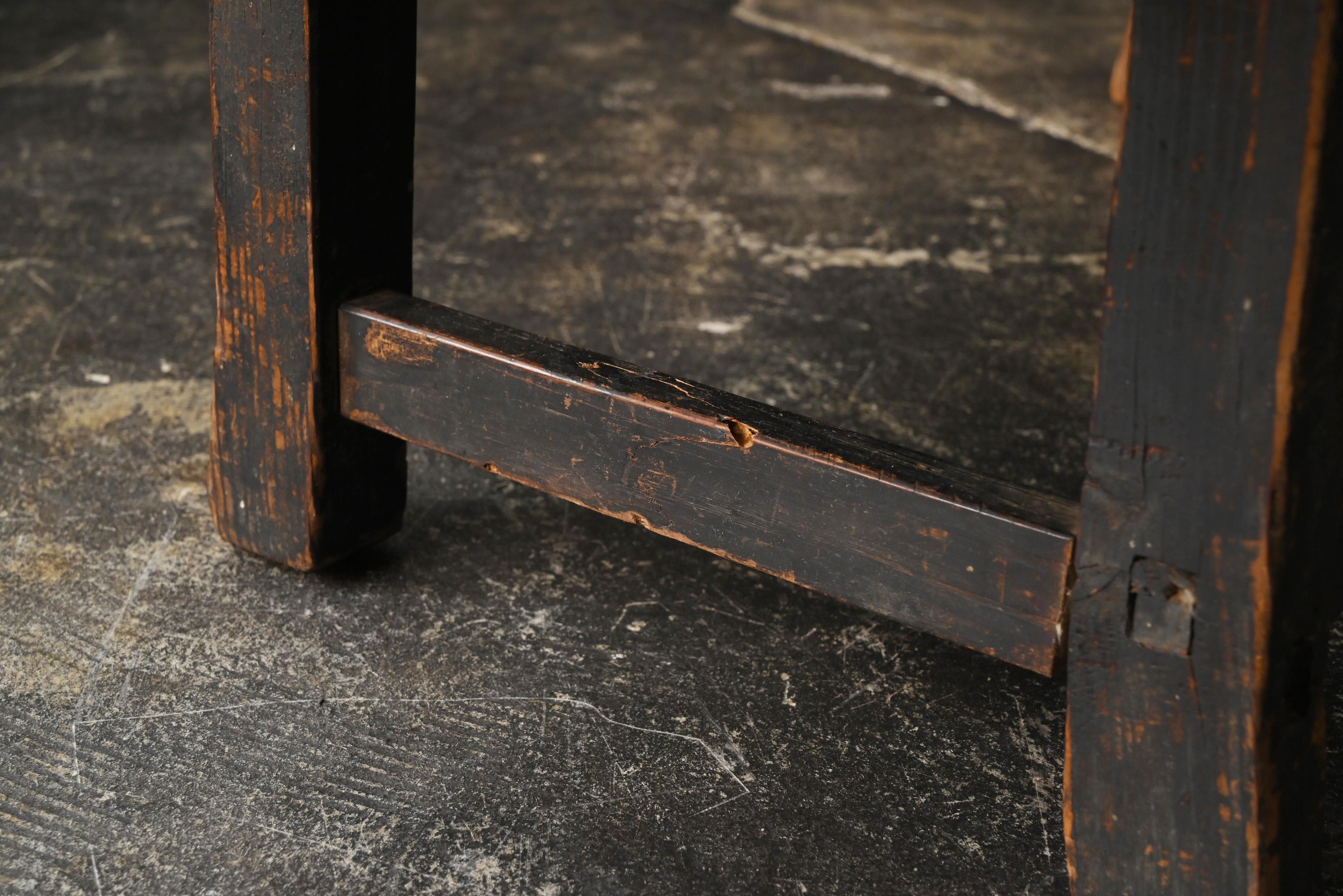 Japanischer antiker Wabi-Sabi Holztisch / 1800er / Beistelltisch 9