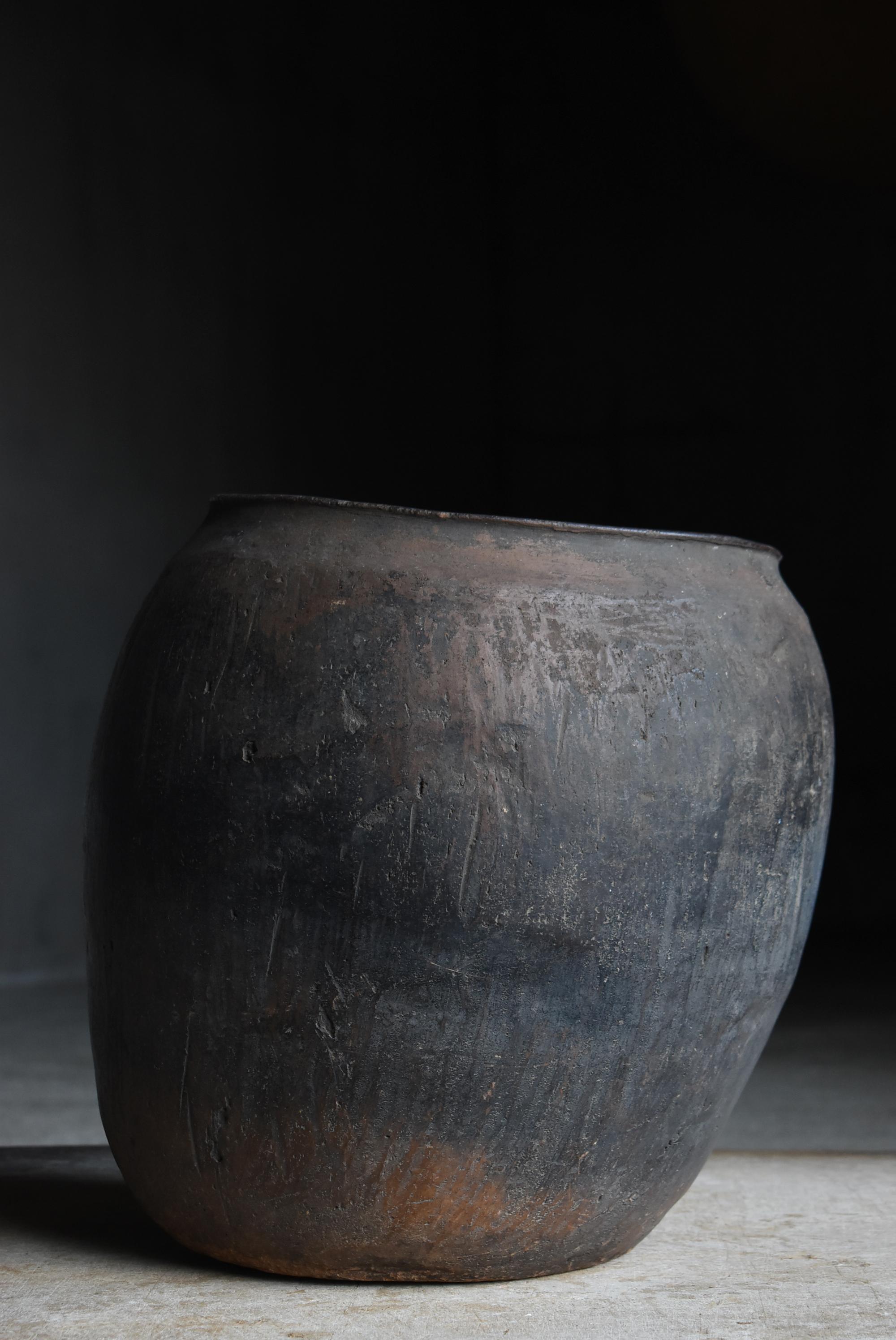 Antiguo Jarrón Japonés Wabisabi Tsubo 1800s-1860s / Vasija de Cerámica en venta 3