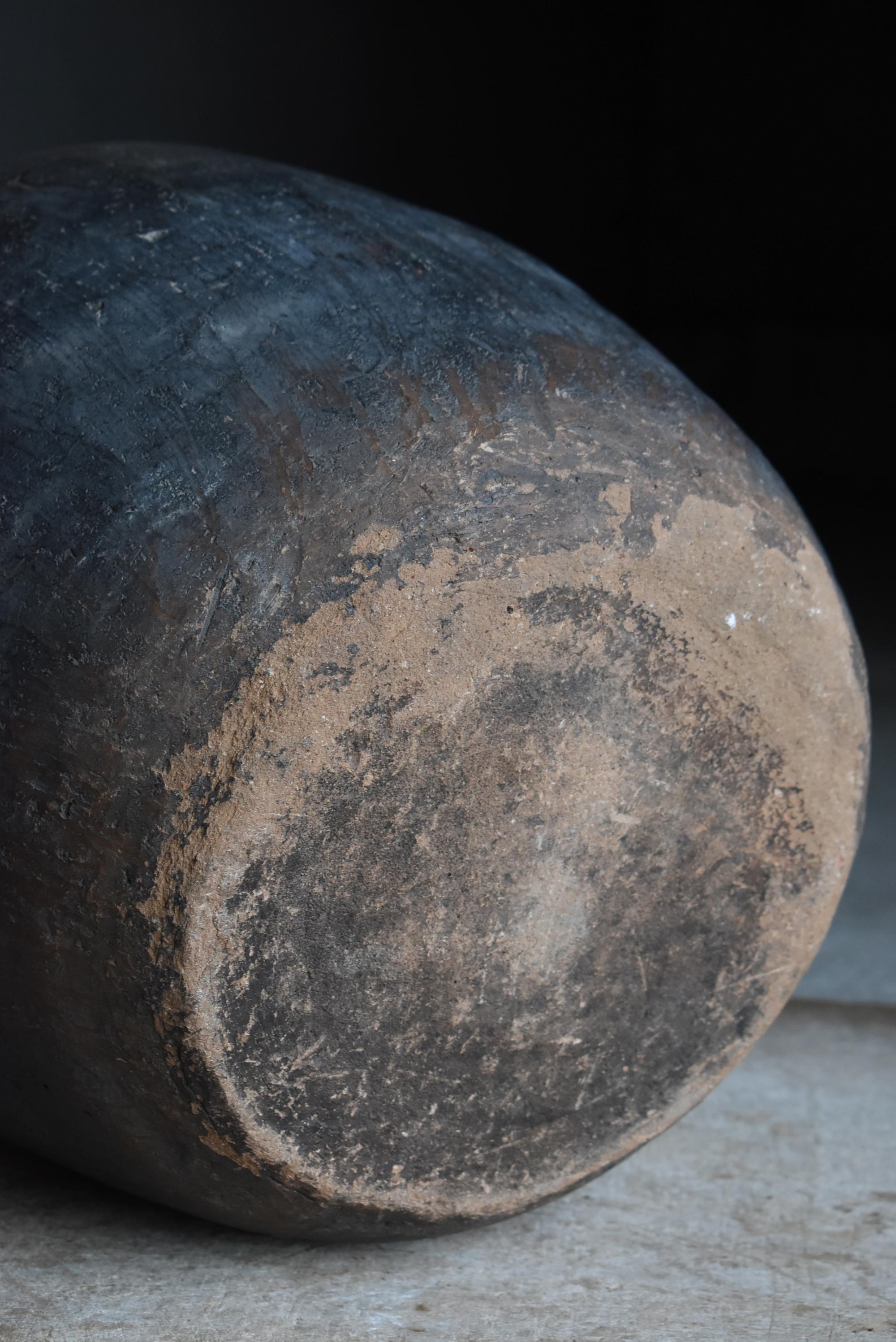 Antiguo Jarrón Japonés Wabisabi Tsubo 1800s-1860s / Vasija de Cerámica en venta 7