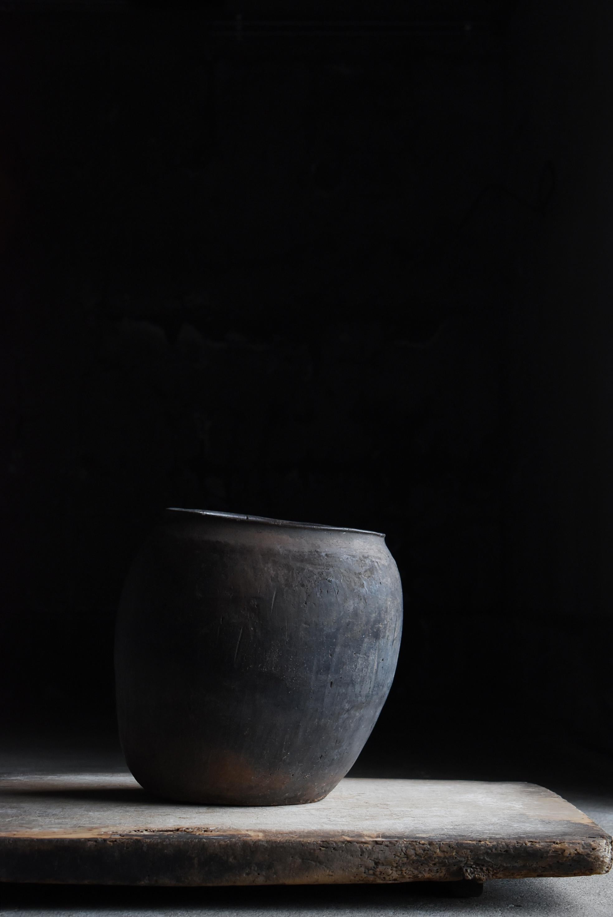 Antiguo Jarrón Japonés Wabisabi Tsubo 1800s-1860s / Vasija de Cerámica en venta 10