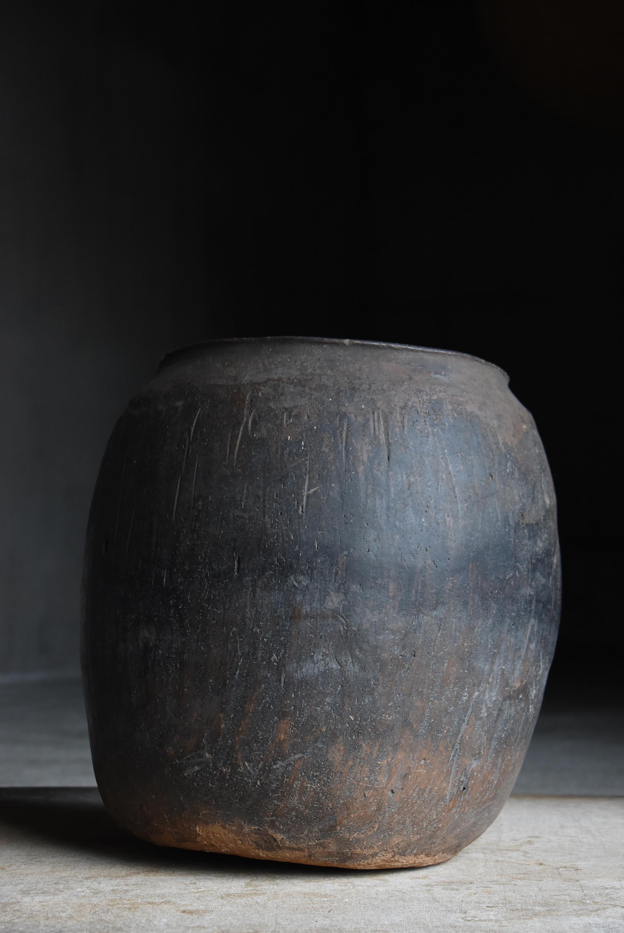 Antiguo Jarrón Japonés Wabisabi Tsubo 1800s-1860s / Vasija de Cerámica en venta 2