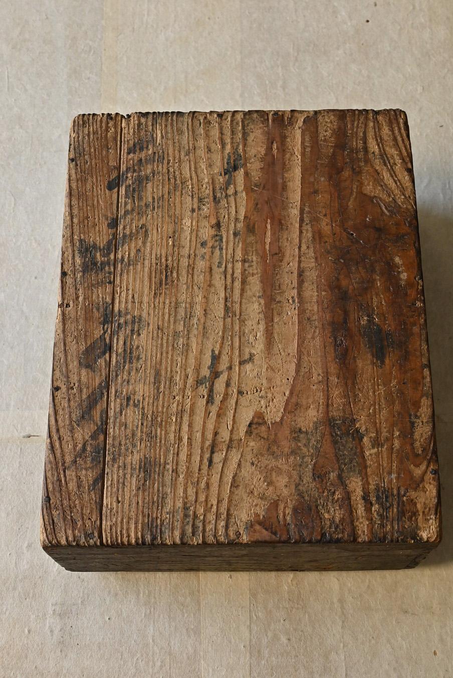 19th Century Japanese antique wabisabi wooden box/1800-1912/From the late Edo to the Meiji