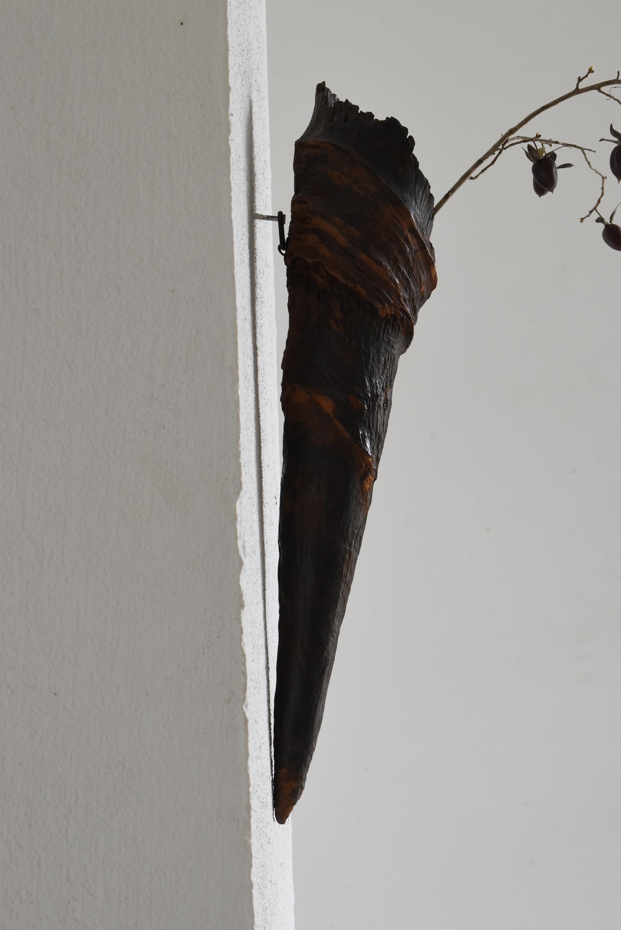 Florero japonés antiguo de madera para colgar en la pared 1900-1940 / Wabisabi Cedro