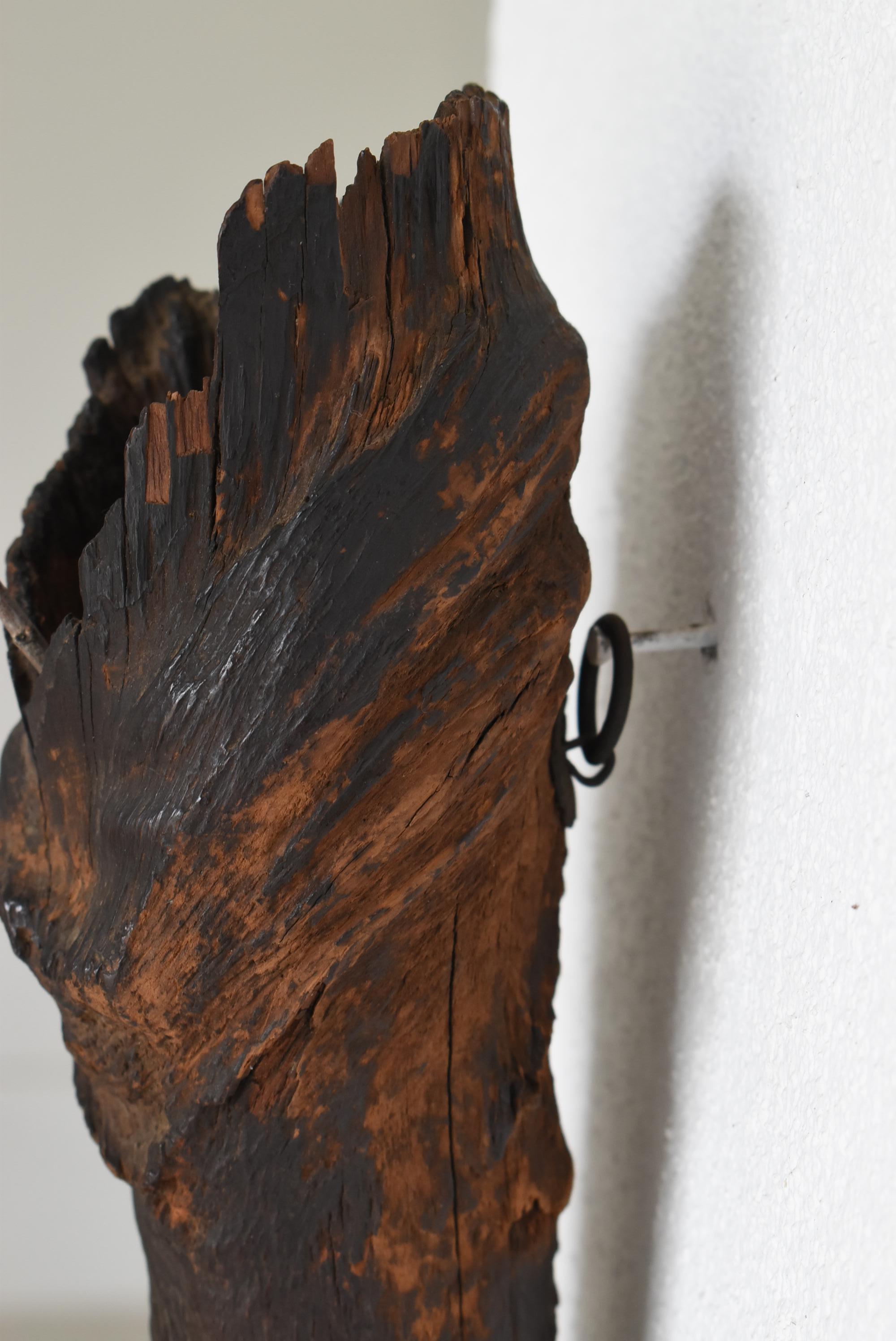 20th Century Japanese Antique Wall-Hanging Wooden Flower Vessel 1900s-1940s / Wabi Sabi For Sale