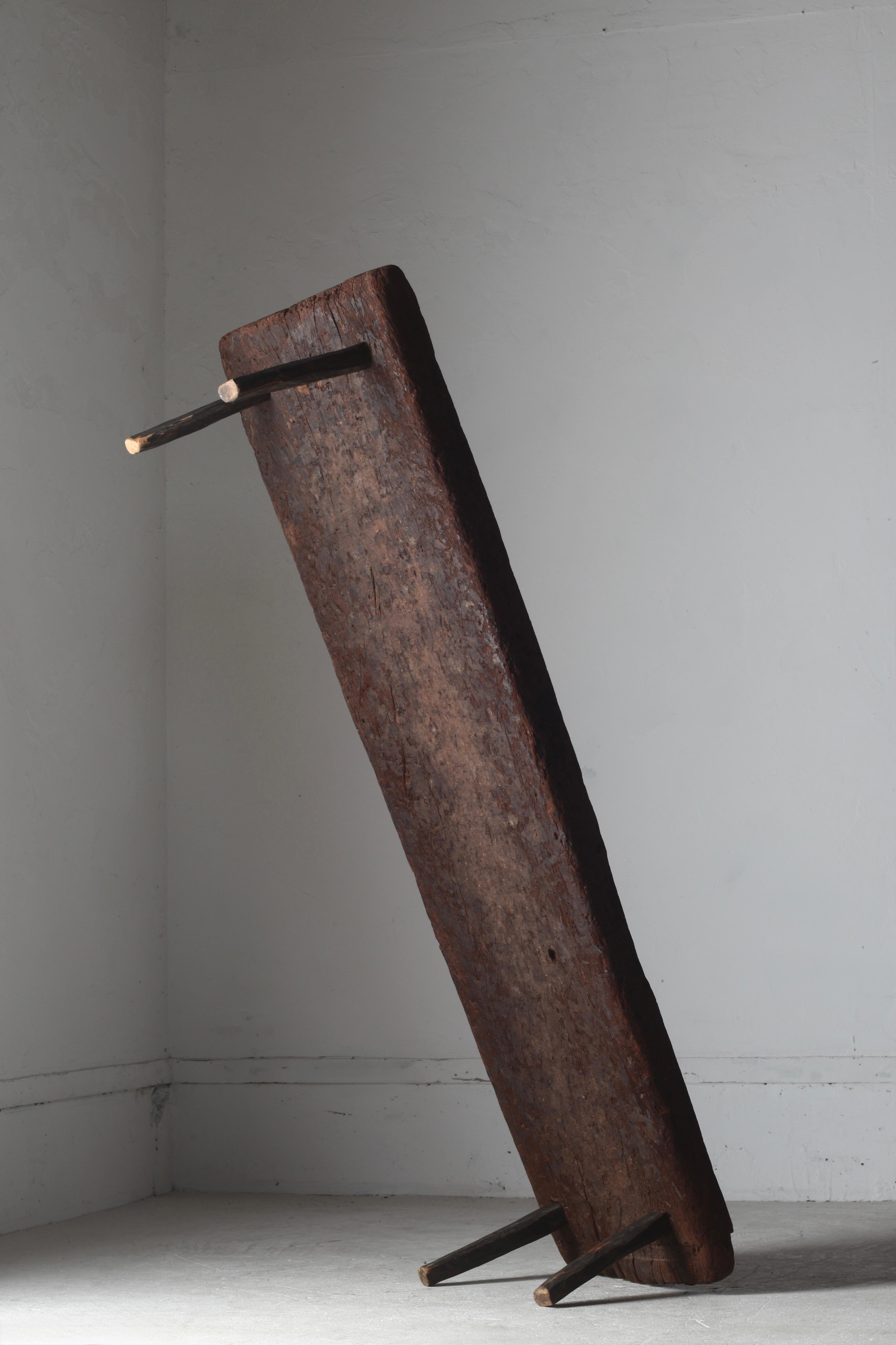 Table basse / table de canapé japonaise Antique Warped / Wabi-sabi Primitive en vente 5
