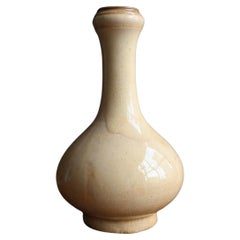 Japanese Antique white-glazed sake bottle / [Satsuma ware] vase / 1700-1800s
