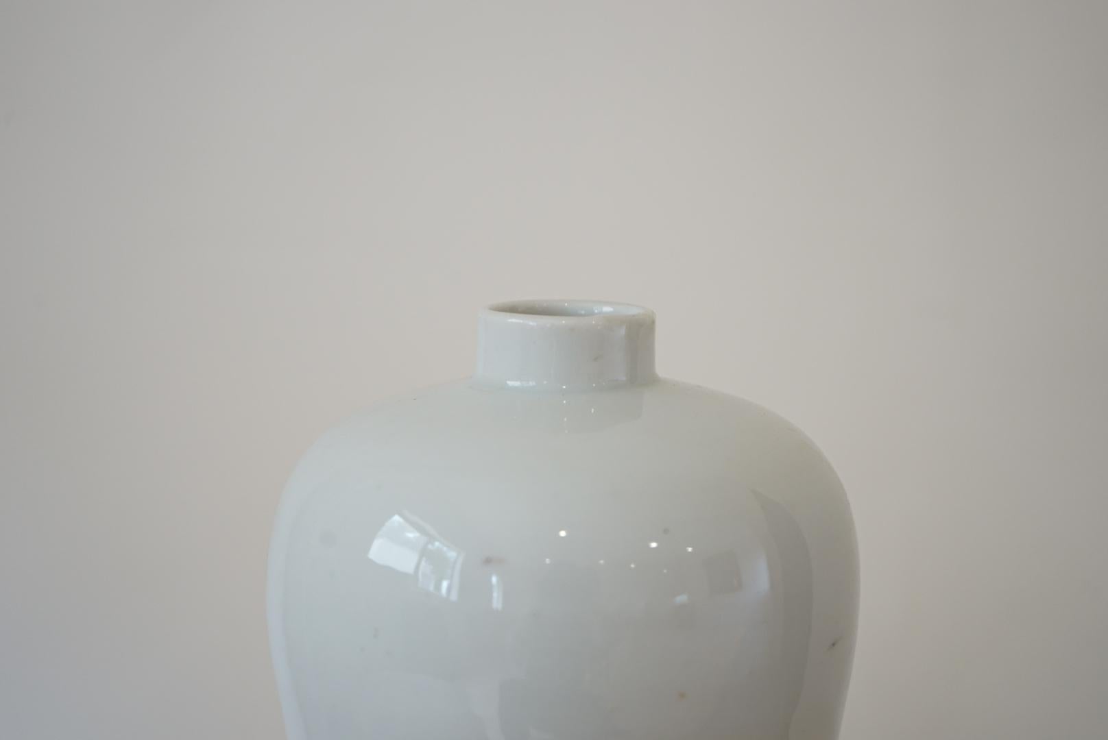 Japanische Antike Weiße Porzellanflasche Heiliger Sake Vase Objects (20. Jahrhundert) im Angebot