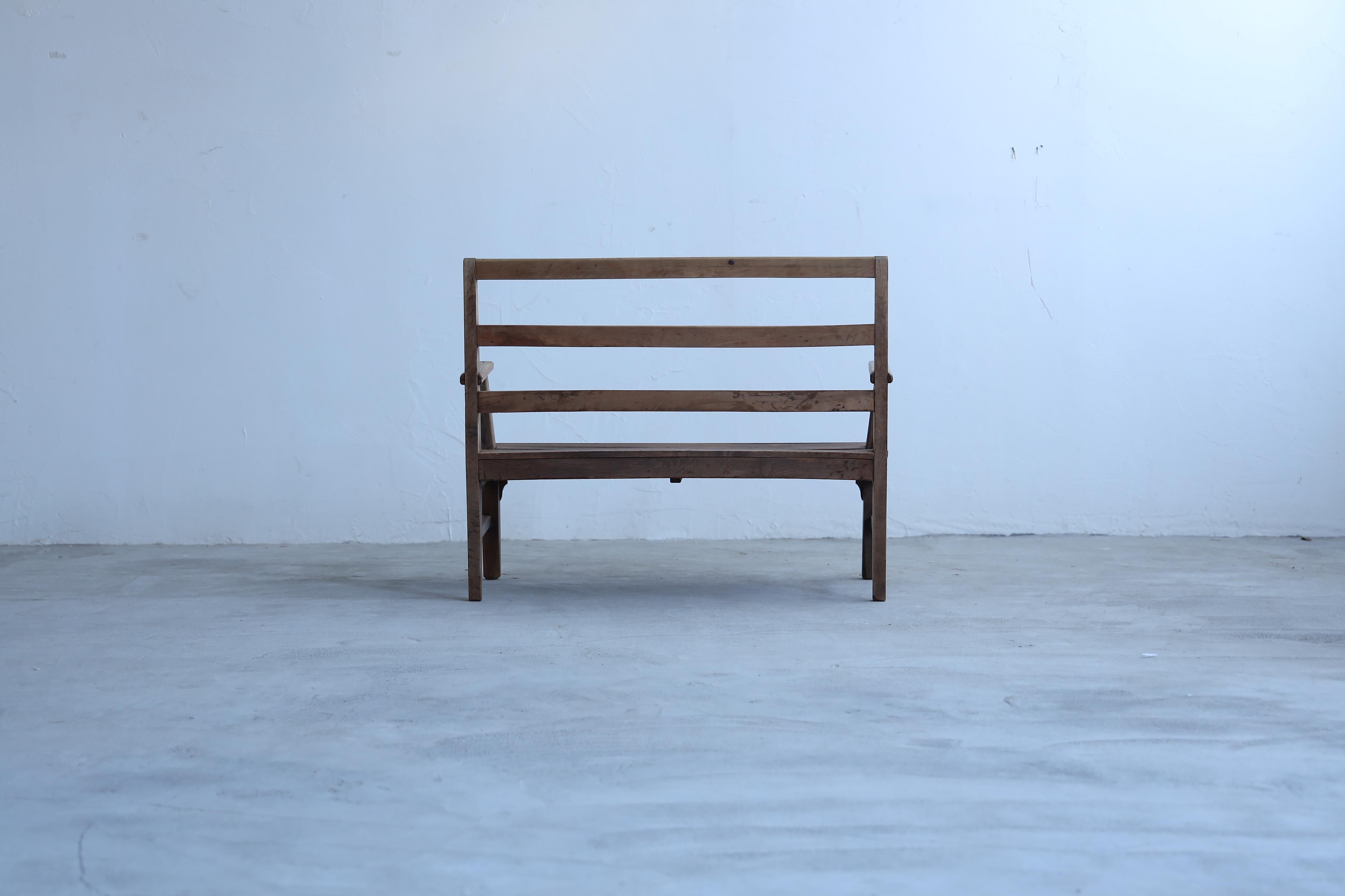 Japanische antike japanische Holzbank, primitiver Holzstuhl, Wabi-Sabi im Angebot 4