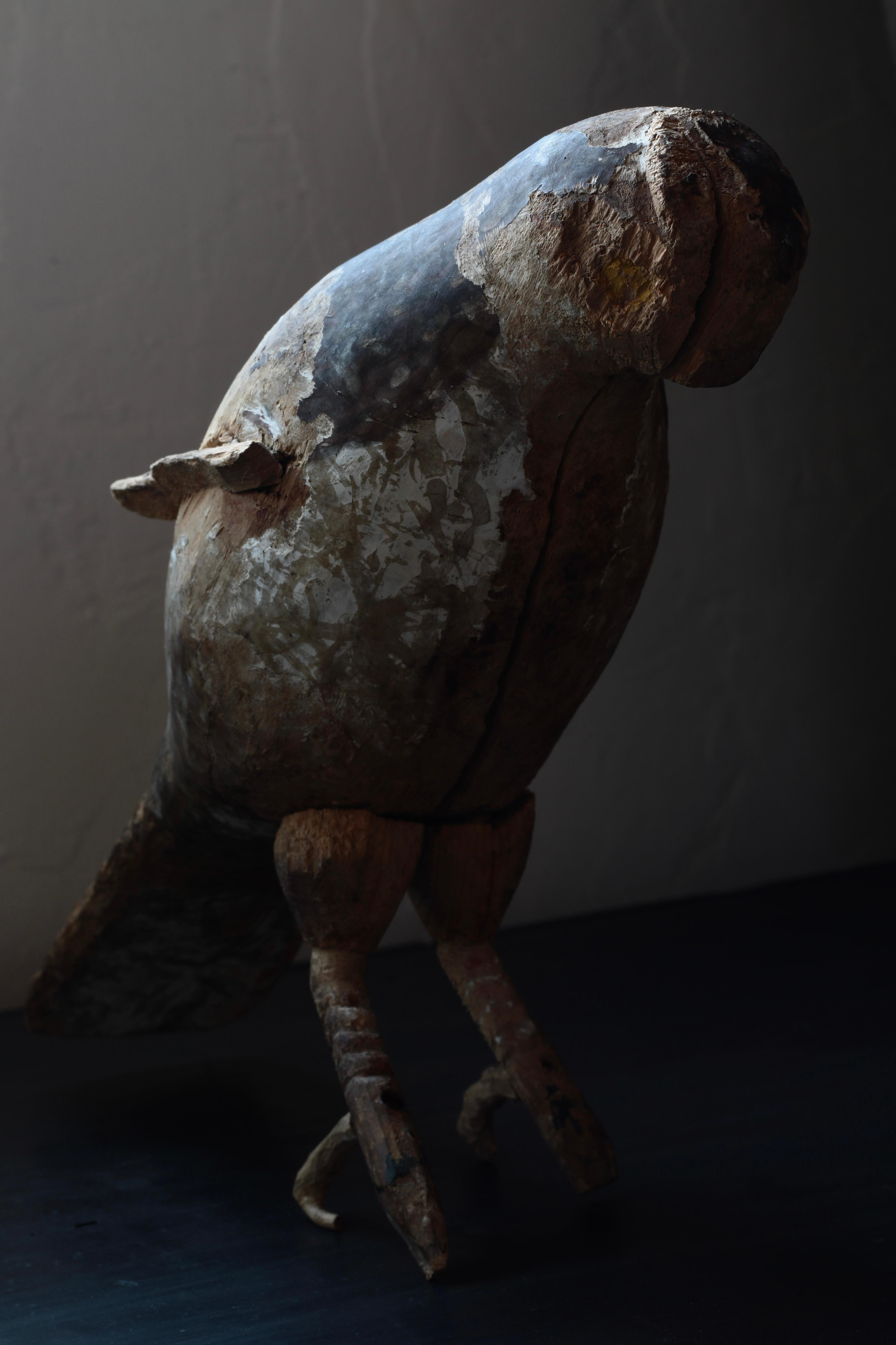 Japanese Antique Wood-Carved Bird/ Wooden Figurine/ Circa1900s/ Wabi-Sabi Mingei For Sale 6
