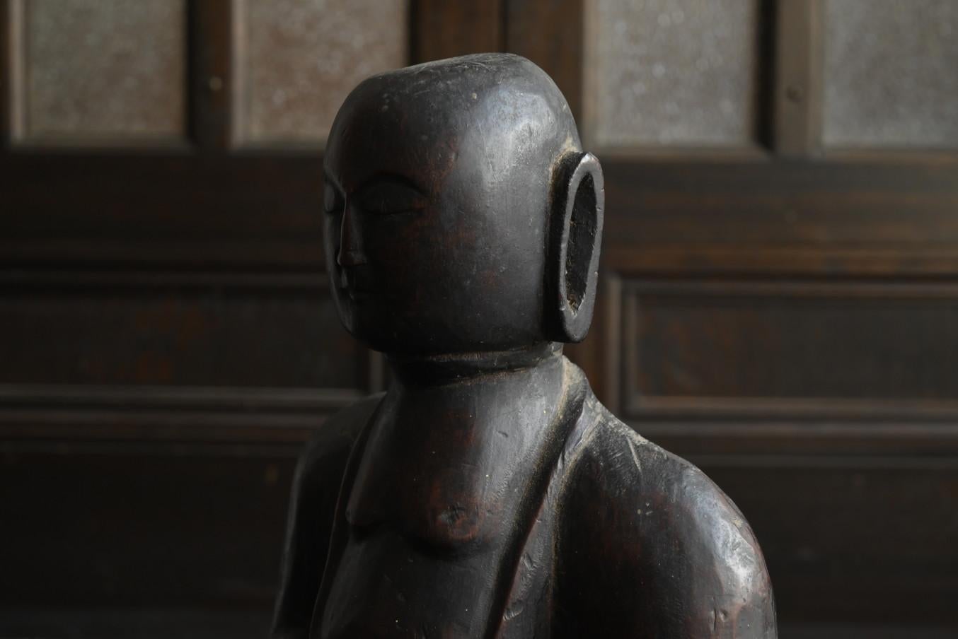 Japanischer antiker geschnitzter Buddha aus Holz/1800er/late Edo-Periode/Volks Buddha (19. Jahrhundert) im Angebot