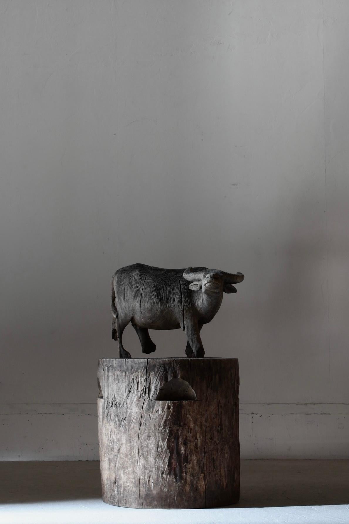 Antiguo búfalo de agua japonés tallado en madera/ Figurilla de madera/ Wabi-Sabi Primitivo en venta 8
