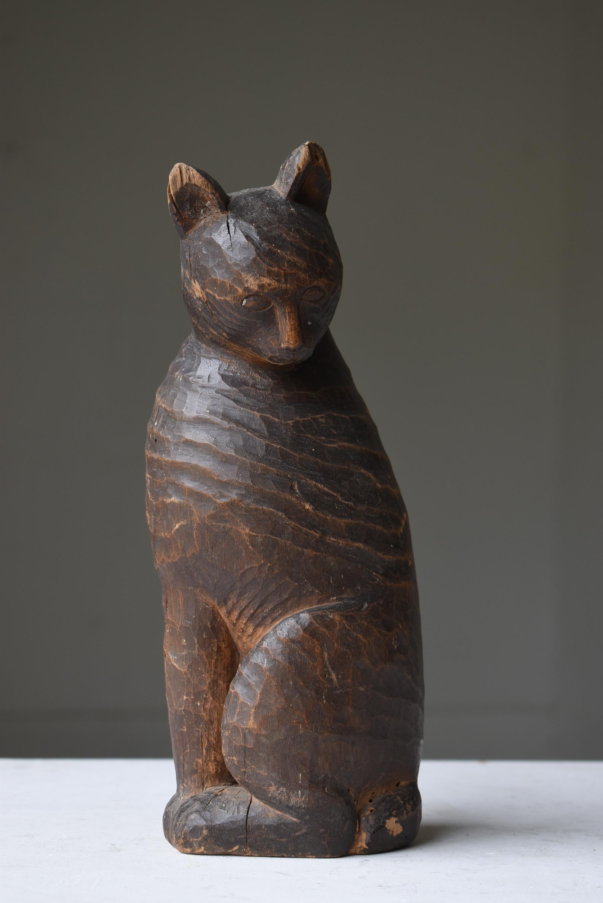 Japanese Antique Wood Carving Cat 1860s-1900s / Sculpture Wabi Sabi In Good Condition In Sammu-shi, Chiba