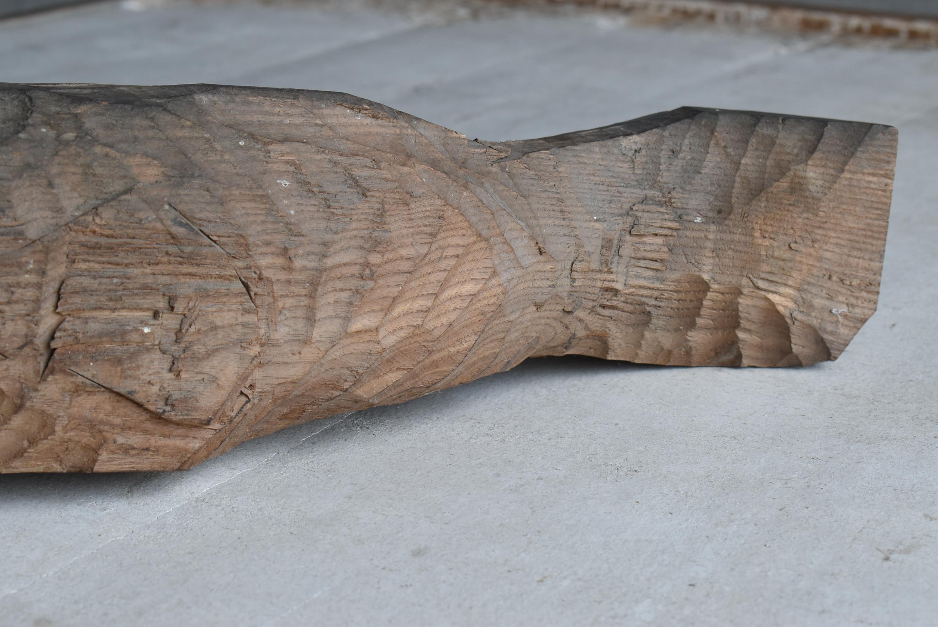 Legno Scultura antica giapponese in legno con pesce gatto 1900-1940 / Oggetto Wabisabi