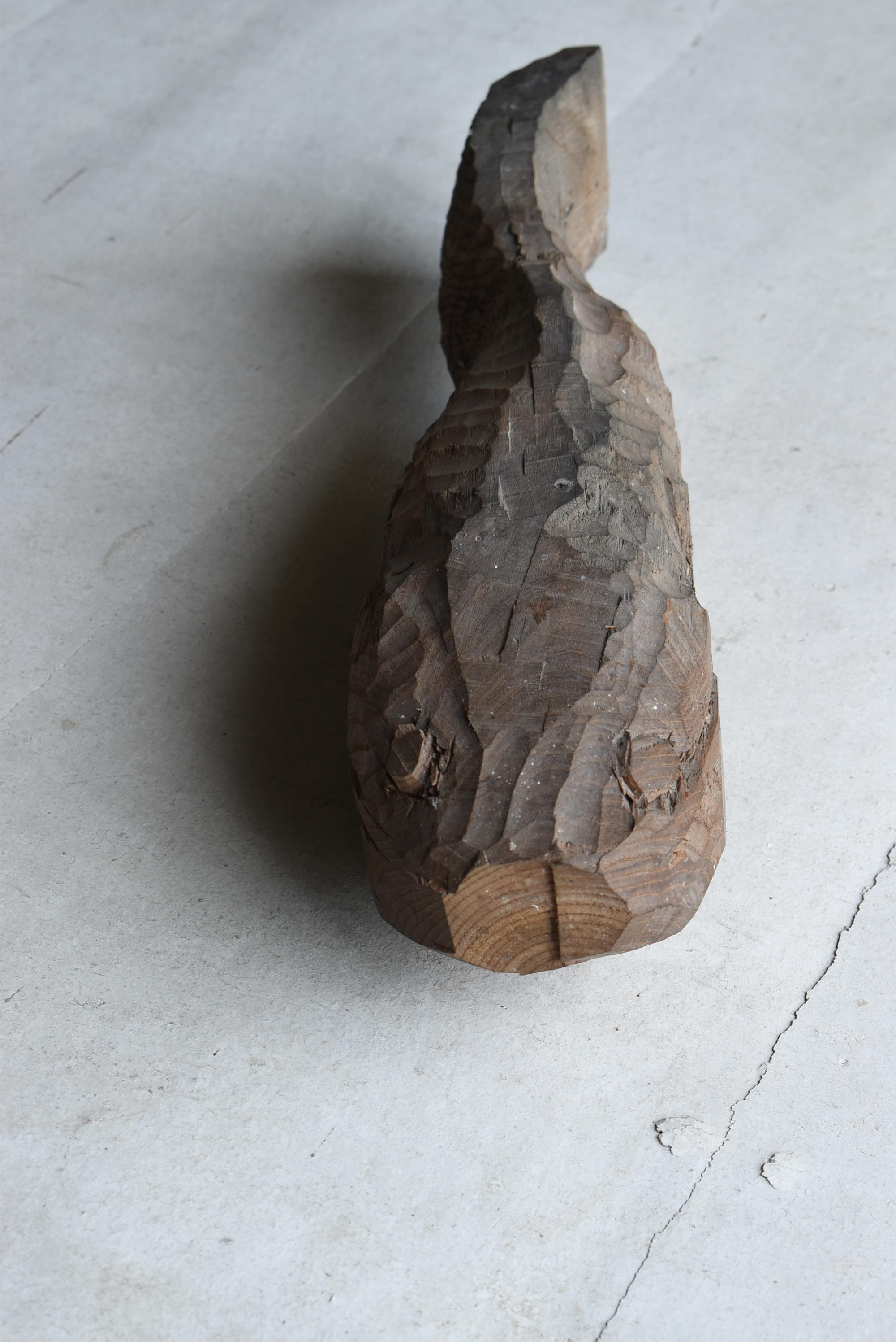 Scultura antica giapponese in legno con pesce gatto 1900-1940 / Oggetto Wabisabi 1