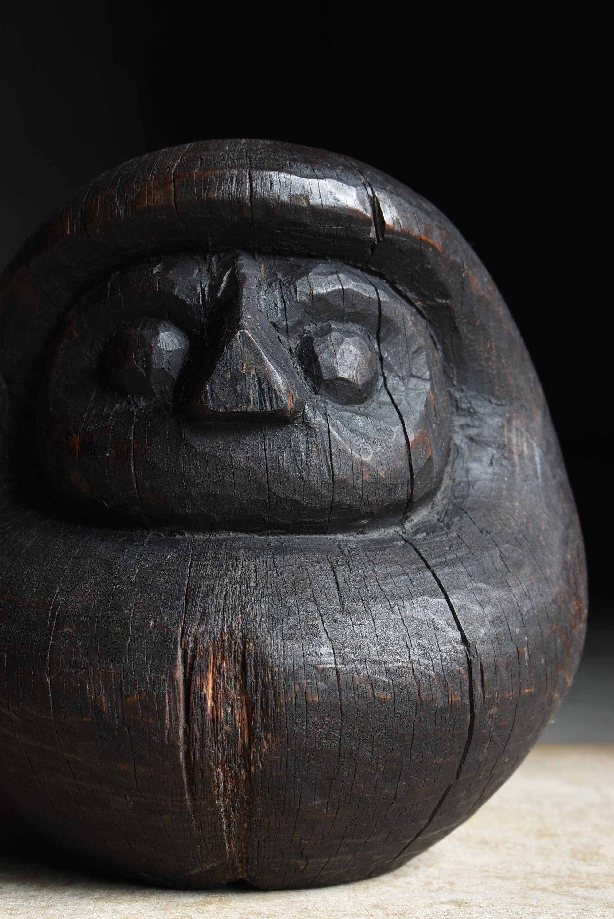 Japonais Sculpture japonaise ancienne en Wood Wood Daruma 1860-1920s / Sculpture Wabi Sabi Mingei en vente